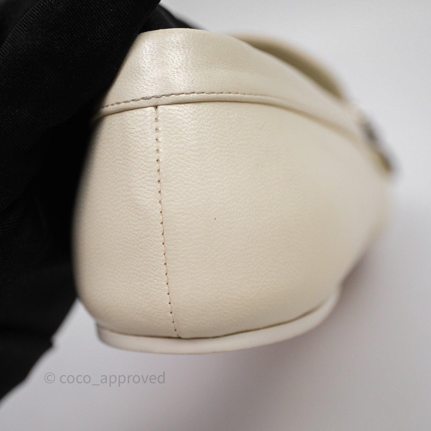 Chanel CC White/Black Loafers Size 37