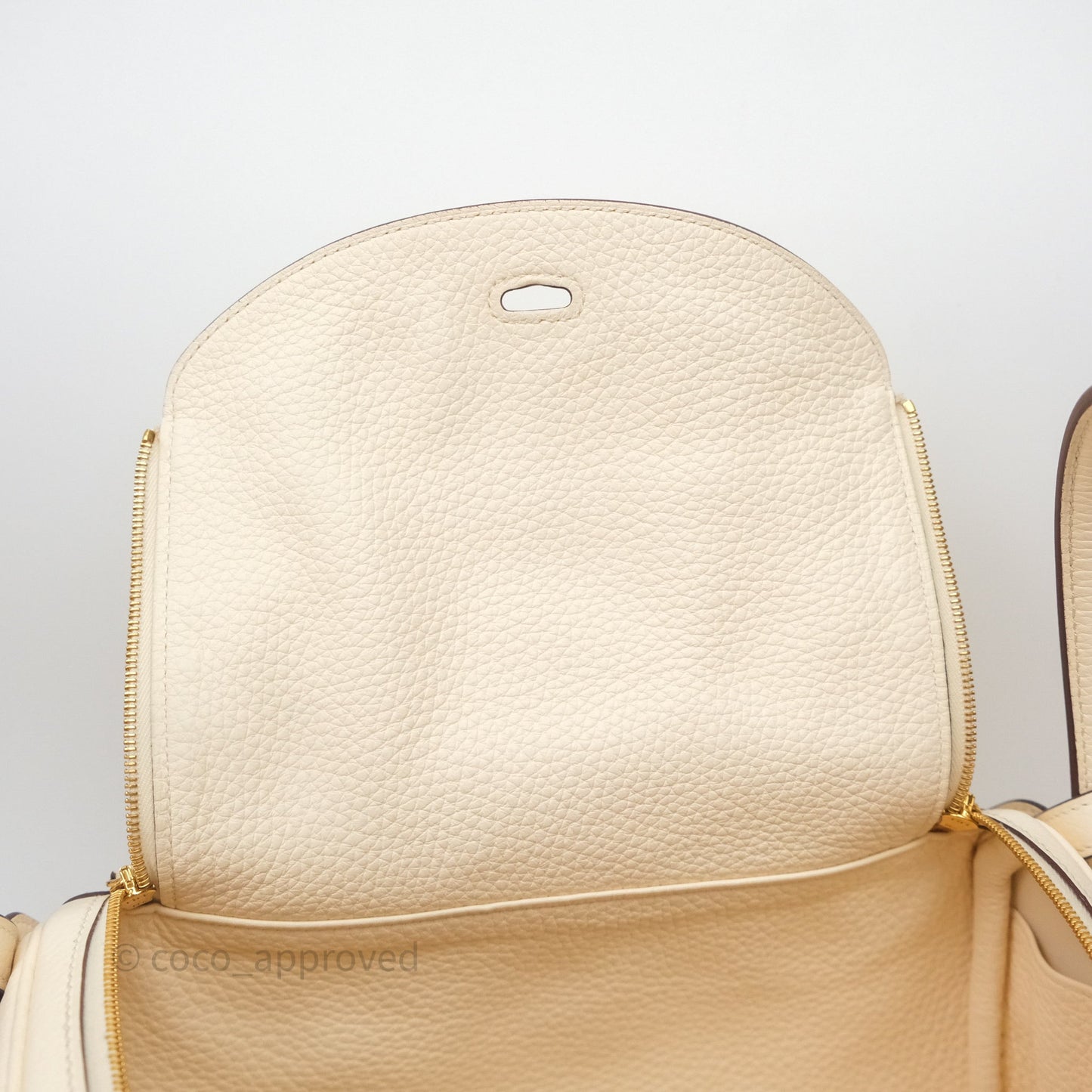 Hermès Lindy 26 Nata I2 Taurillon Clemence Gold Hardware