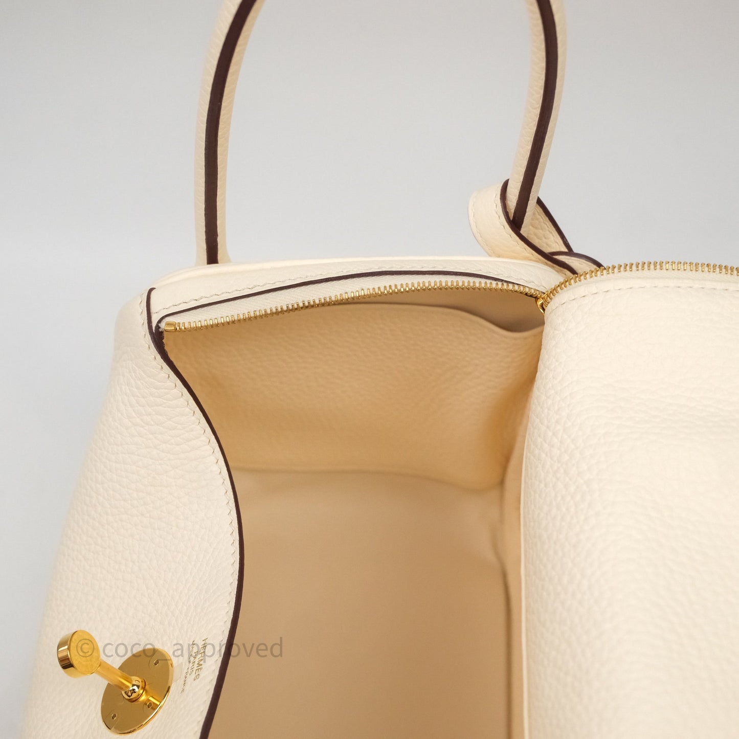 Hermès Lindy 26 Nata I2 Taurillon Clemence Gold Hardware