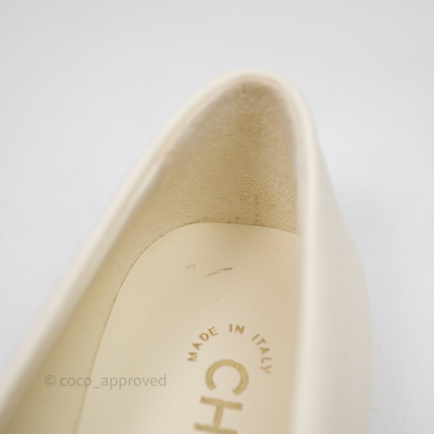 Chanel CC White/Black Loafers Size 37