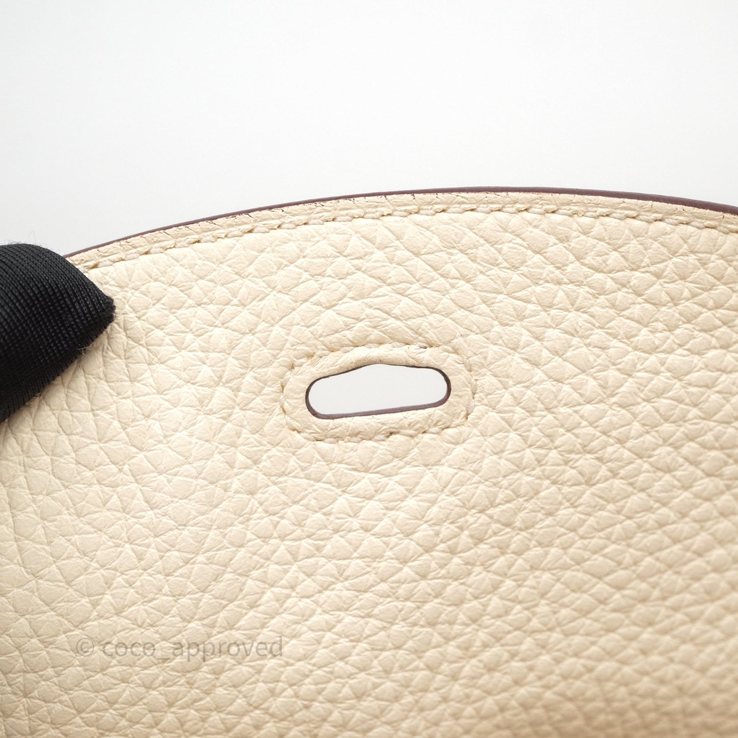 Hermès Lindy 26 Nata I2 Taurillon Clemence Gold Hardware