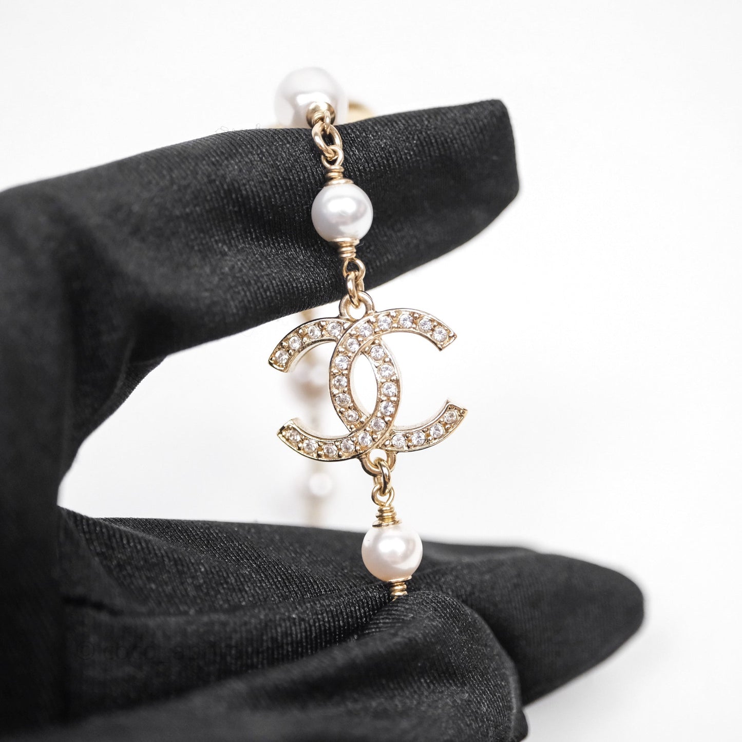 Chanel CC Pearl Crystal Heart Long Necklace Gold Tone 23B