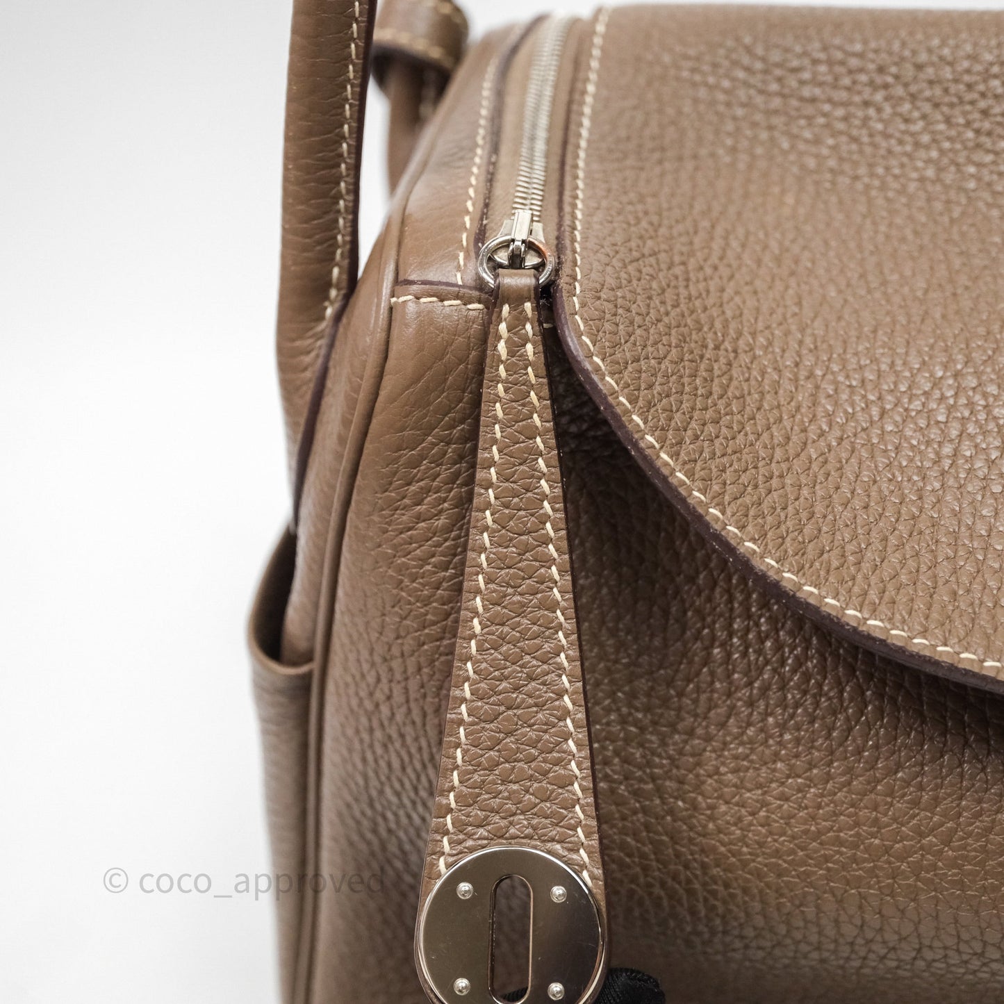 Hermès Lindy 26 Etoupe 18 Clemence Palladium Hardware