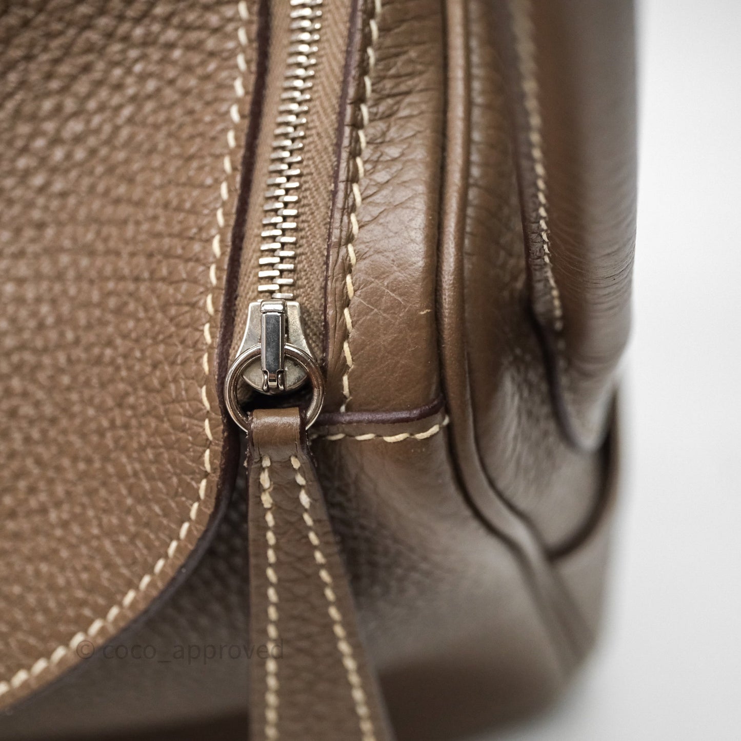 Hermès Lindy 26 Etoupe 18 Clemence Palladium Hardware