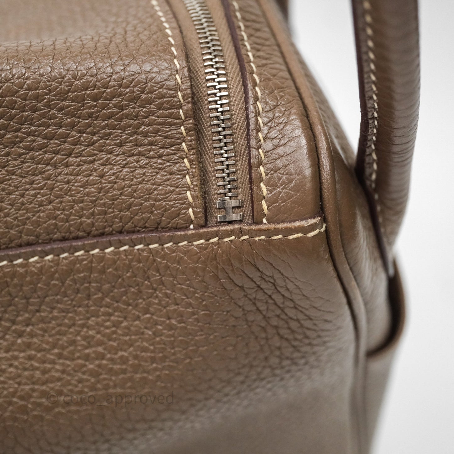 Hermès Lindy 26 Etoupe 18 Clemence Palladium Hardware