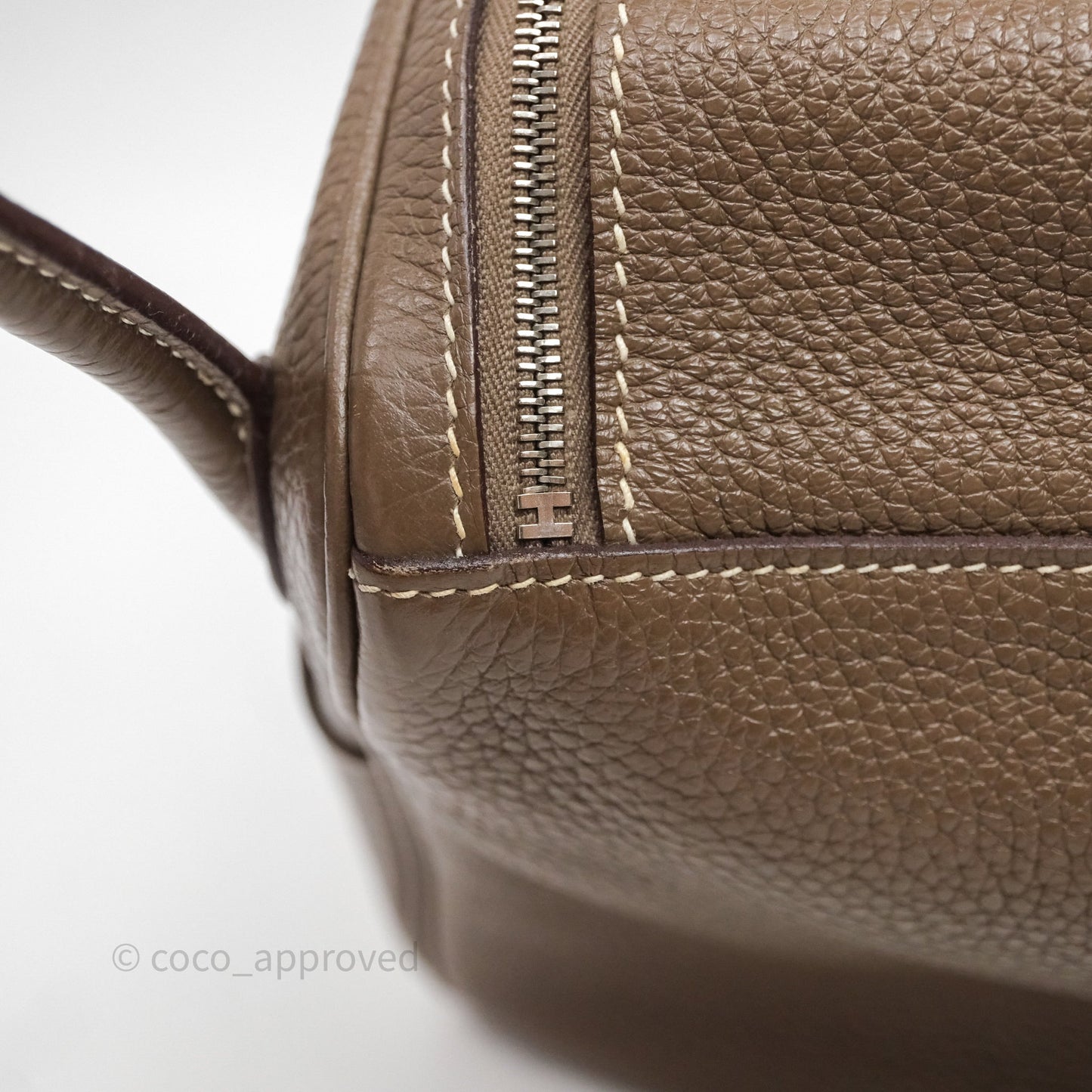 Hermès Lindy 26 Etoupe 18 Clemence Palladium Hardware
