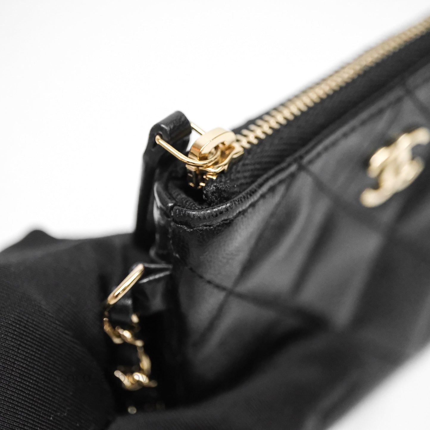 Chanel Mesh Clutch With Chain Black Shiny Lambskin Gold Hardware