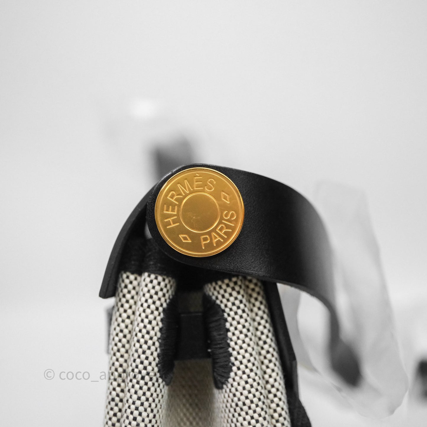 Hermès Herbag Zip 20 Mini Ecru-Noir Canvas Gold Hardware