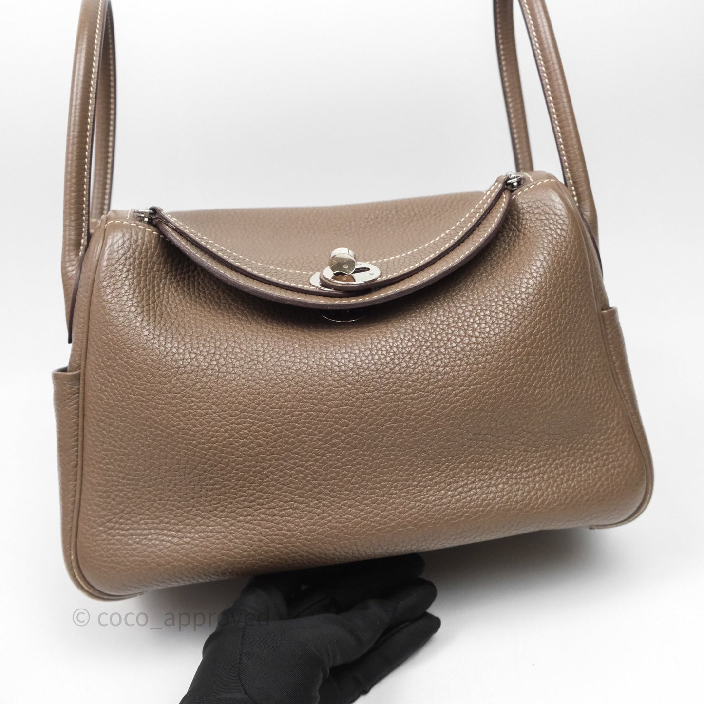 Hermès Lindy 26 Etoupe 18 Clemence Palladium Hardware