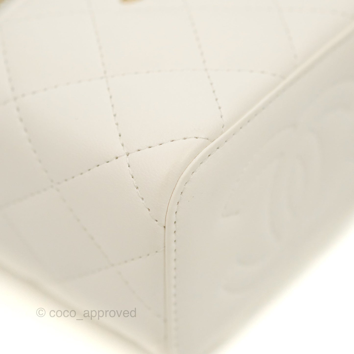 Chanel Mini Ball Crush Vanity With Chain White Lambskin Gold Hardware