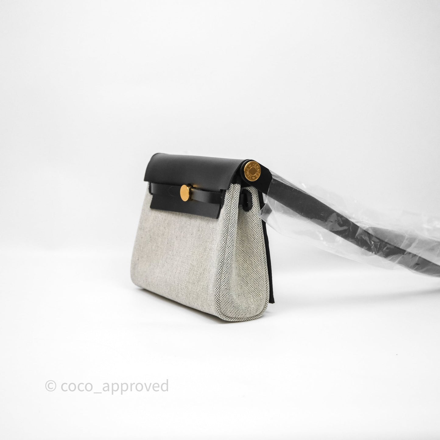 Hermès Herbag Zip 20 Mini Ecru-Noir Canvas Gold Hardware