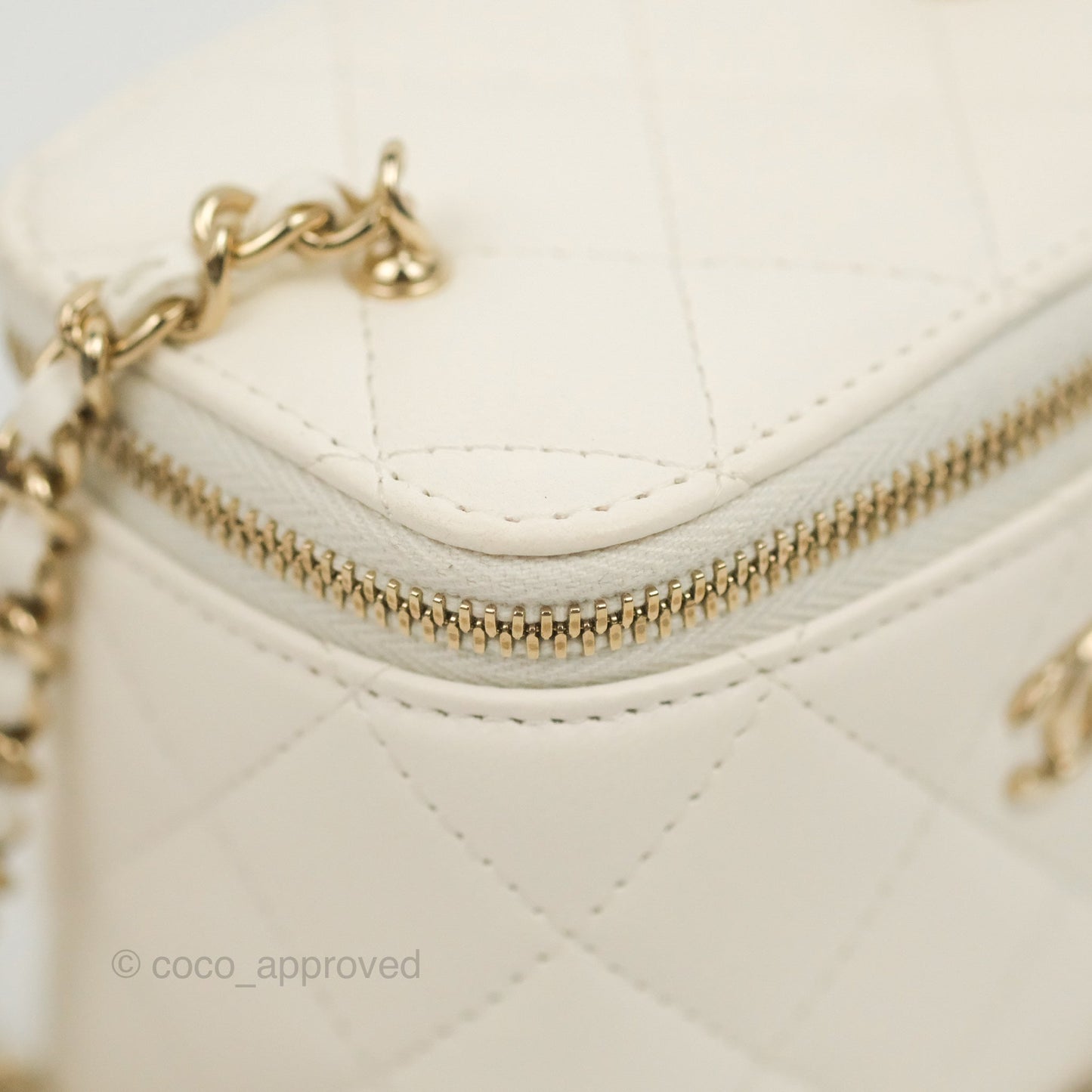 Chanel Mini Ball Crush Vanity With Chain White Lambskin Gold Hardware