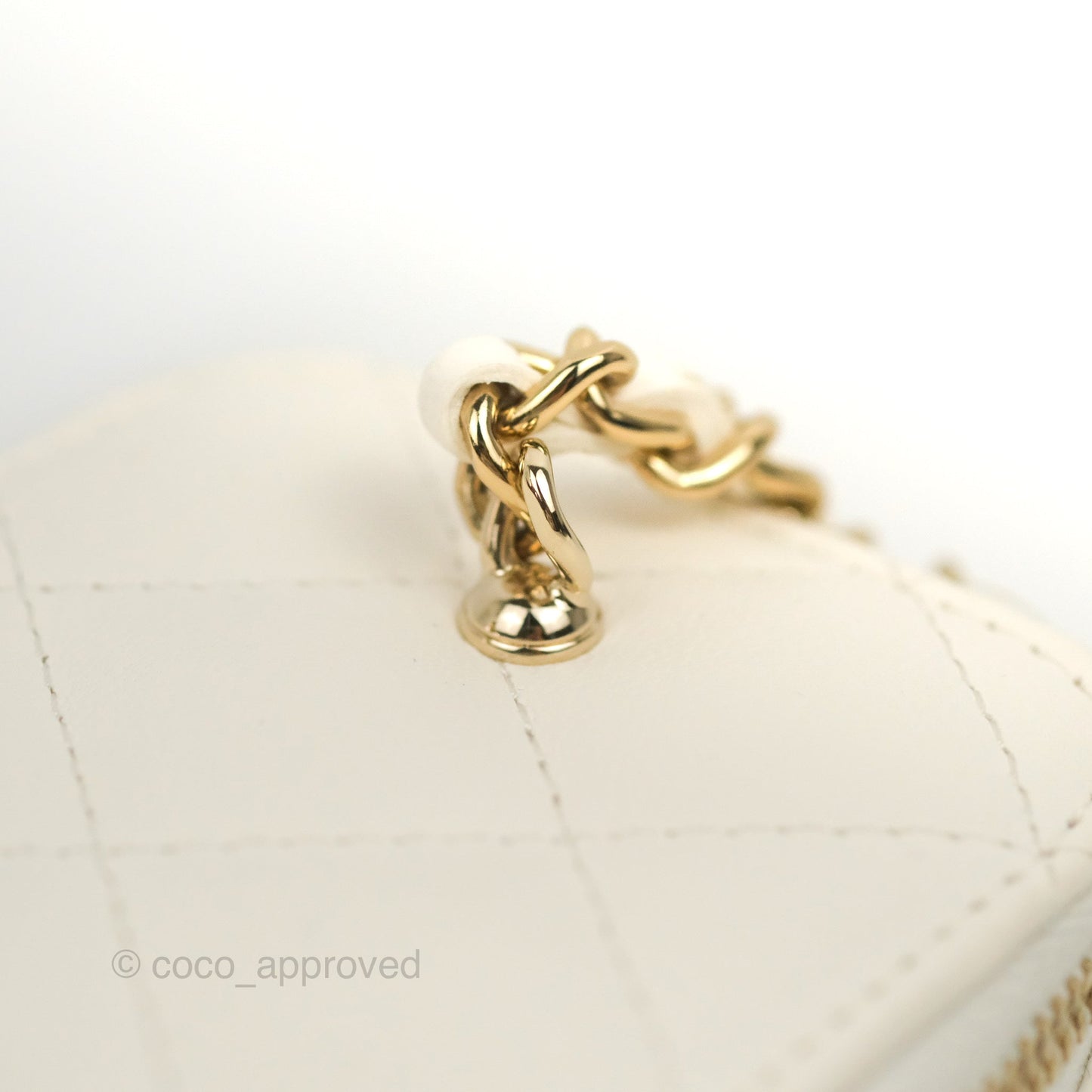 Chanel Mini Ball Crush Vanity With Chain White Lambskin Gold Hardware