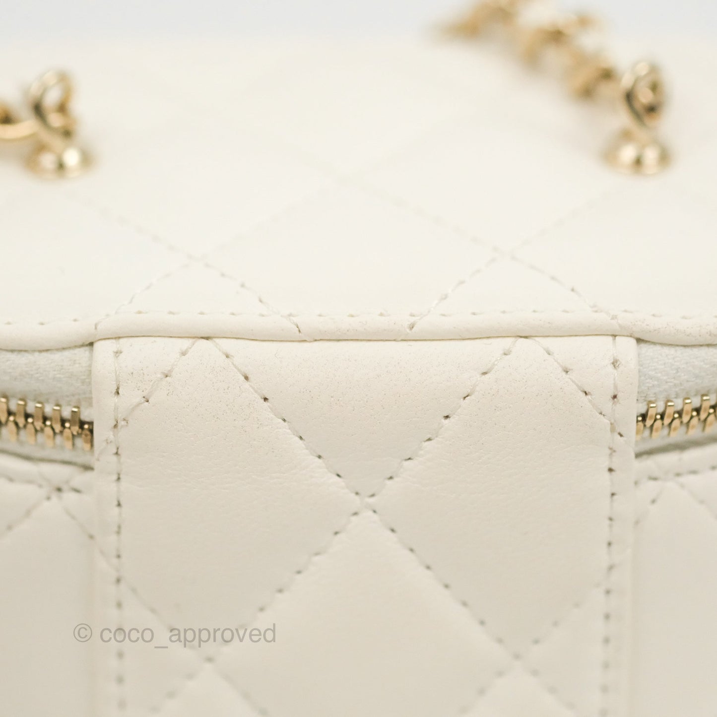 Chanel Mini Ball Crush Vanity With Chain White Lambskin Gold Hardware
