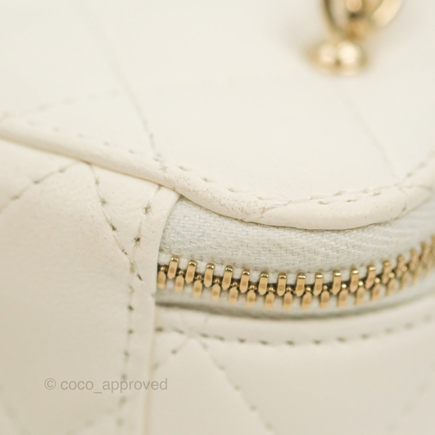 Chanel Mini Ball Crush Vanity With Chain White Lambskin Gold Hardware