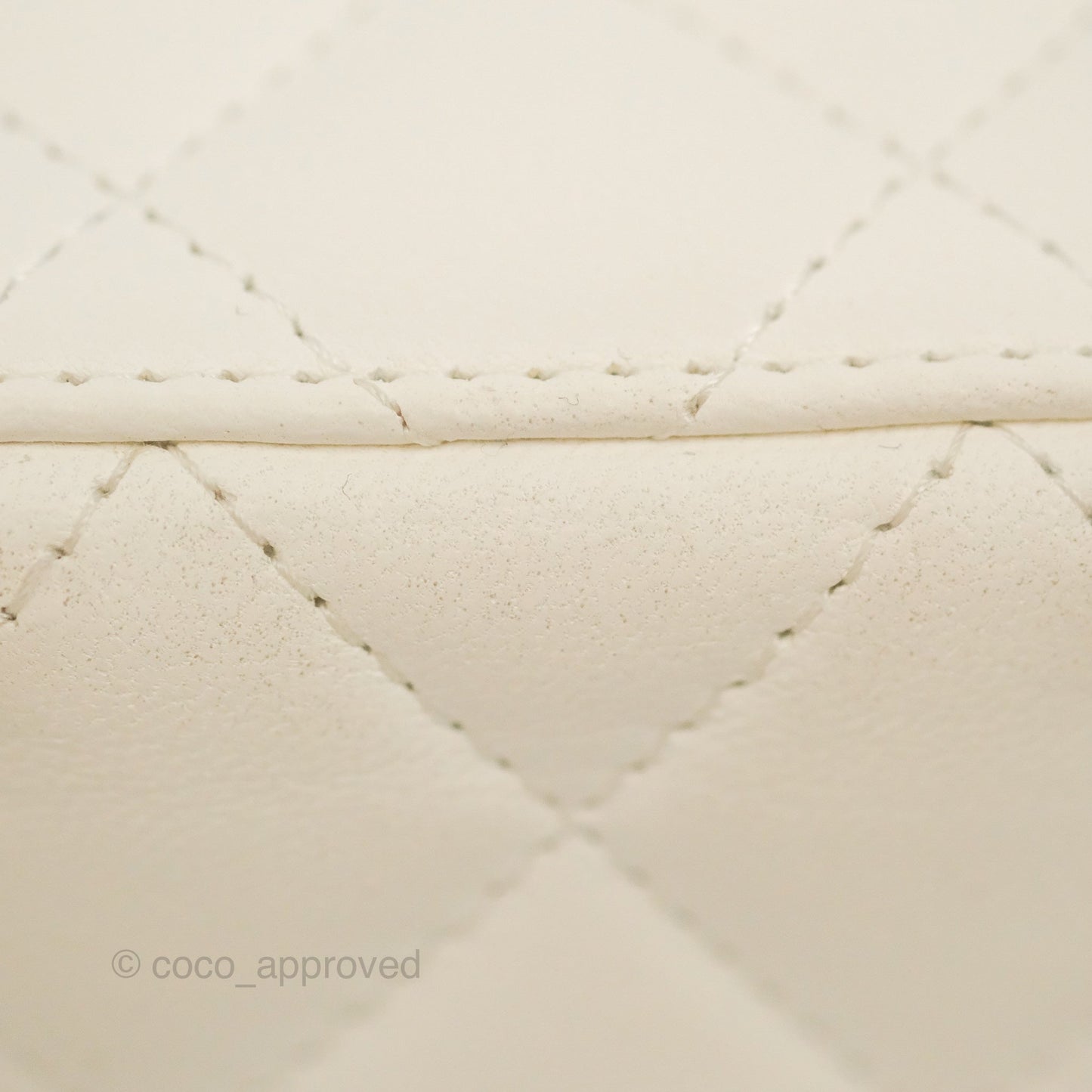 Chanel Mini Ball Crush Vanity With Chain White Lambskin Gold Hardware