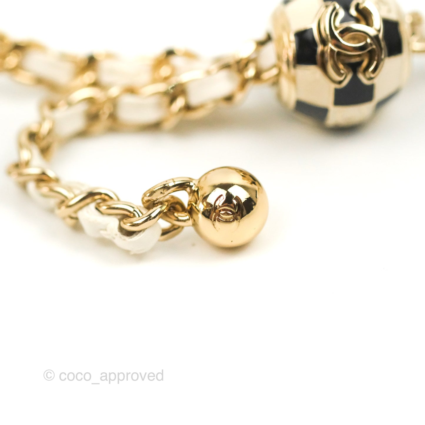 Chanel Mini Ball Crush Vanity With Chain White Lambskin Gold Hardware