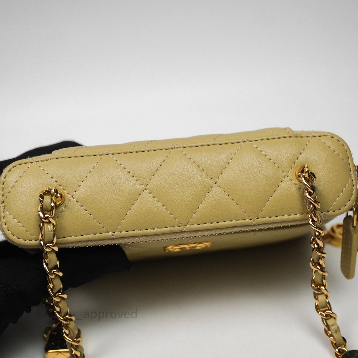 Chanel Vanity With Chain Olive Green Lambskin Gold Hardware