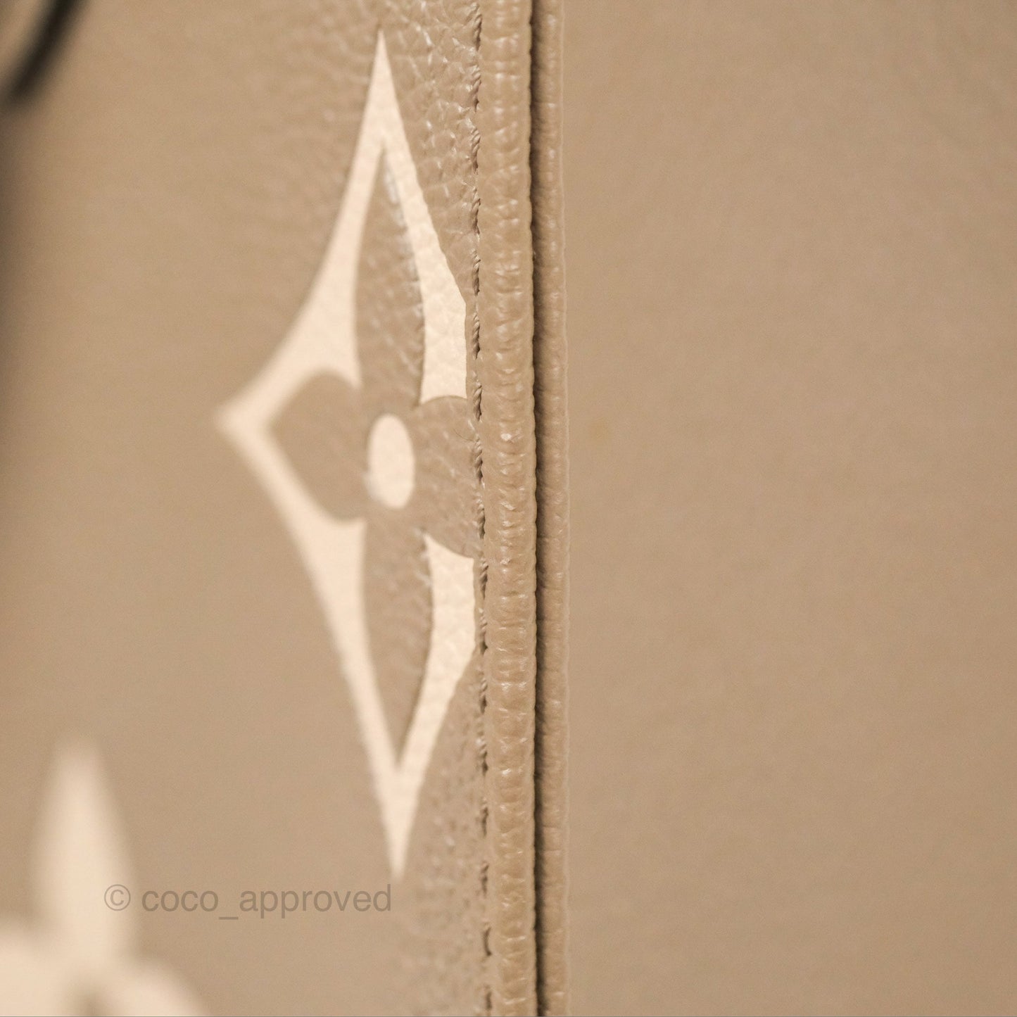 Louis Vuitton OnTheGo PM Monogram Empreinte Dove/Cream