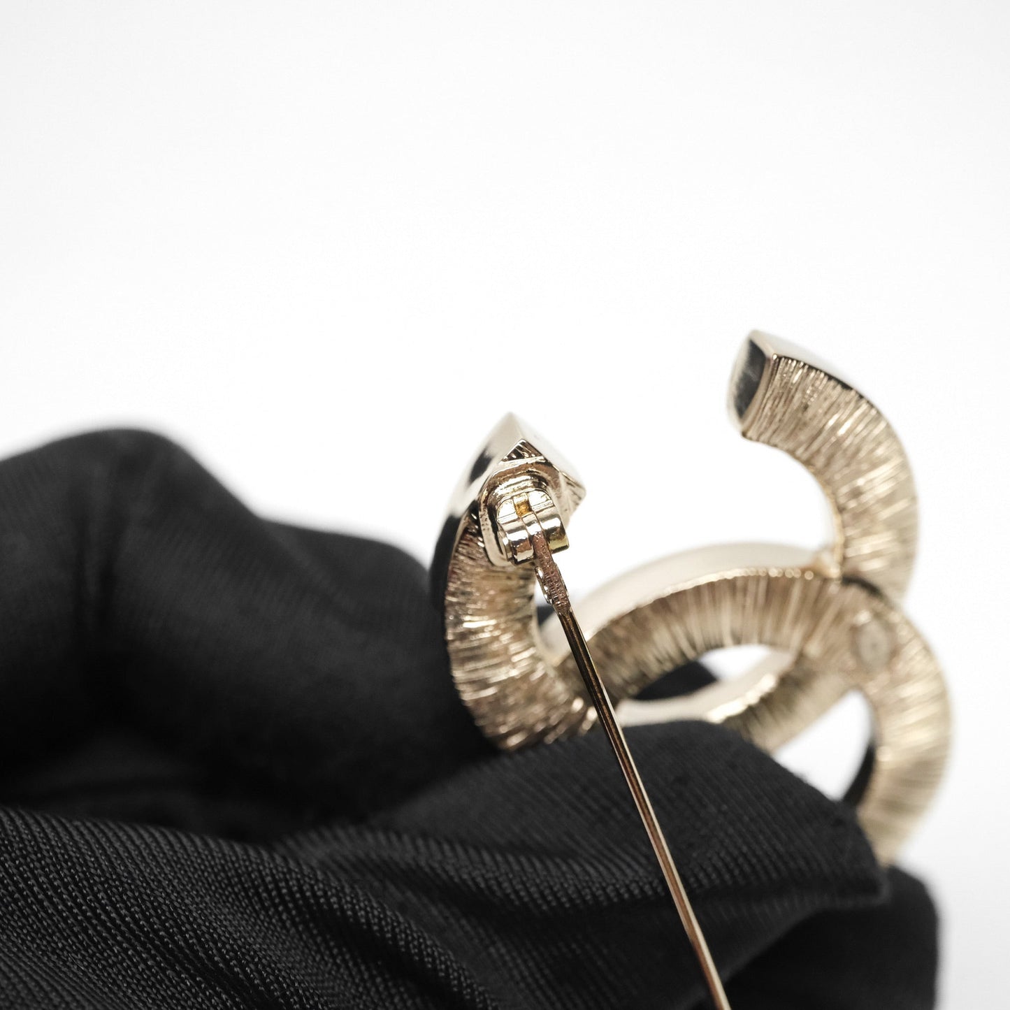 Chanel Crystal White Resin Brooch Gold Tone 21B