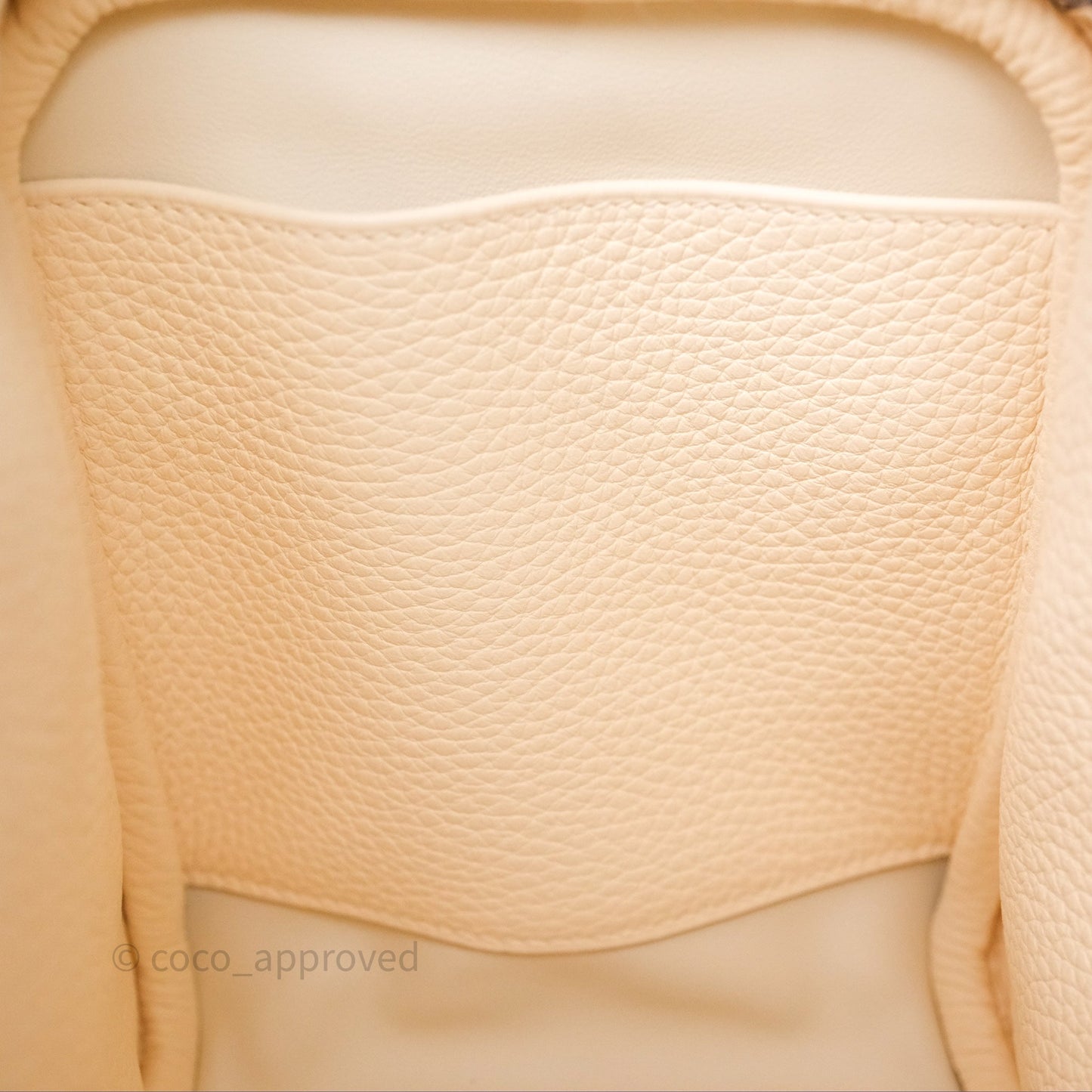 Hermès Lindy 26 Nata I2 Clemence Gold Hardware