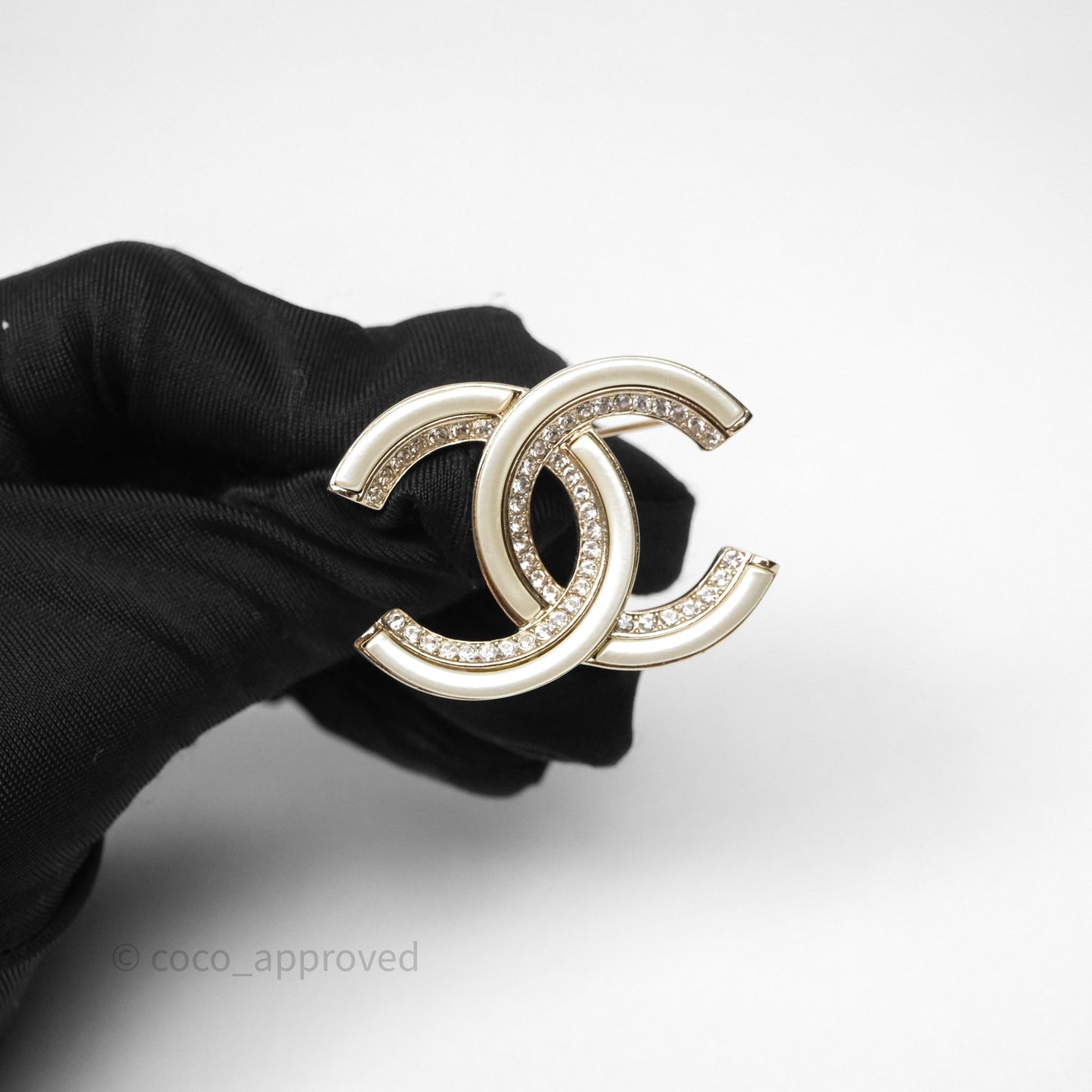 Chanel Crystal White Resin Brooch Gold Tone 21B
