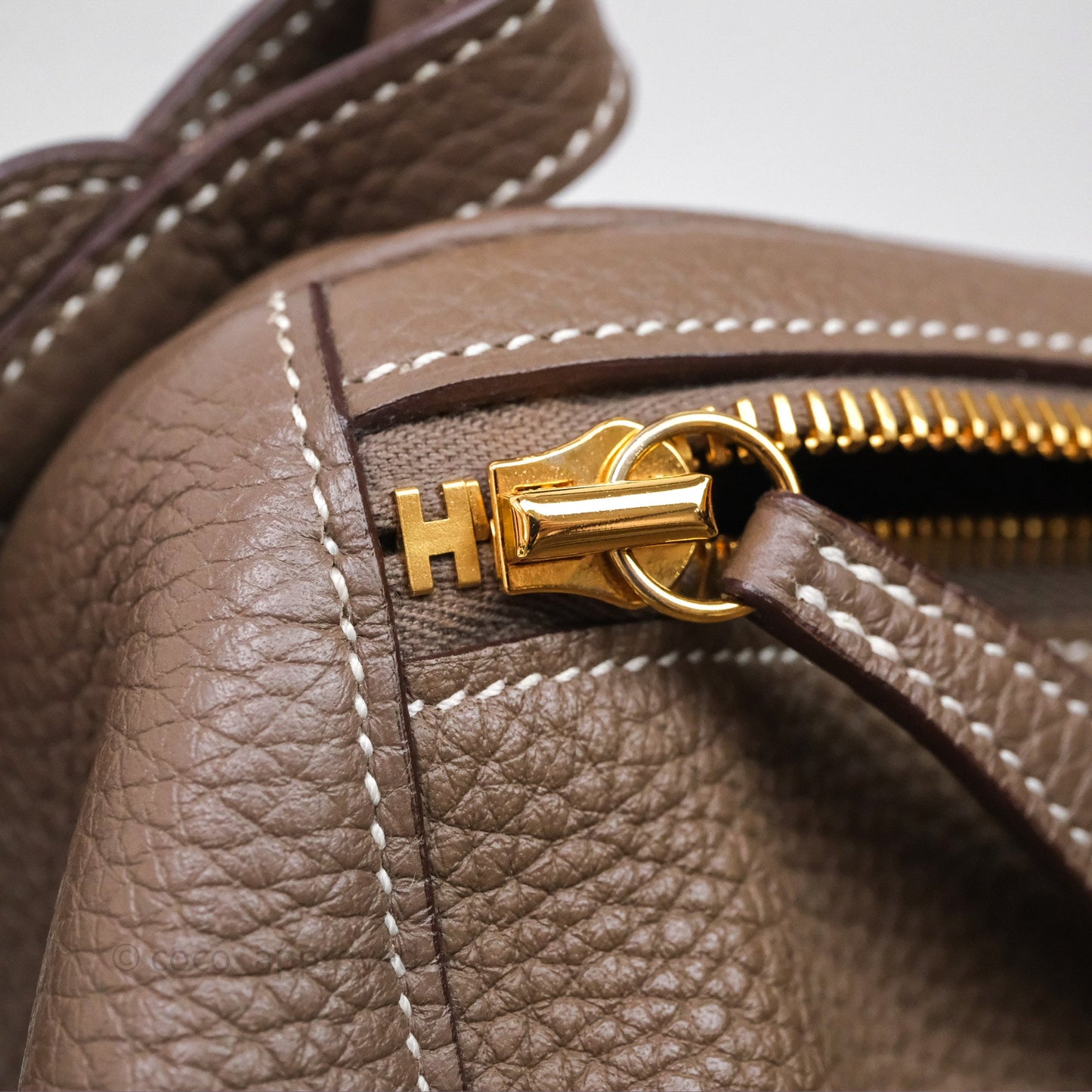Hermès Lindy 30 Etoupe 18 Clemence Gold Hardware
