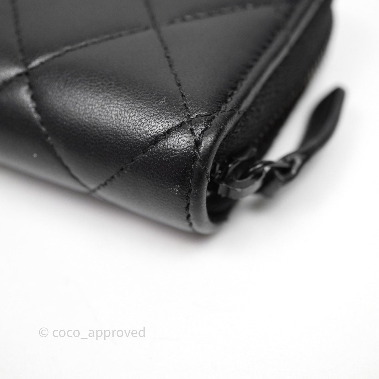 Chanel Quilted Zip Card Holder Lambskin So Black