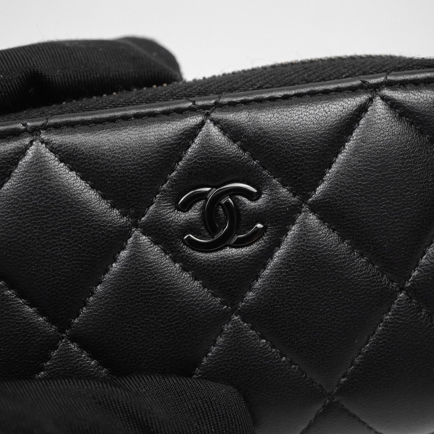 Chanel Quilted Zip Card Holder Lambskin So Black