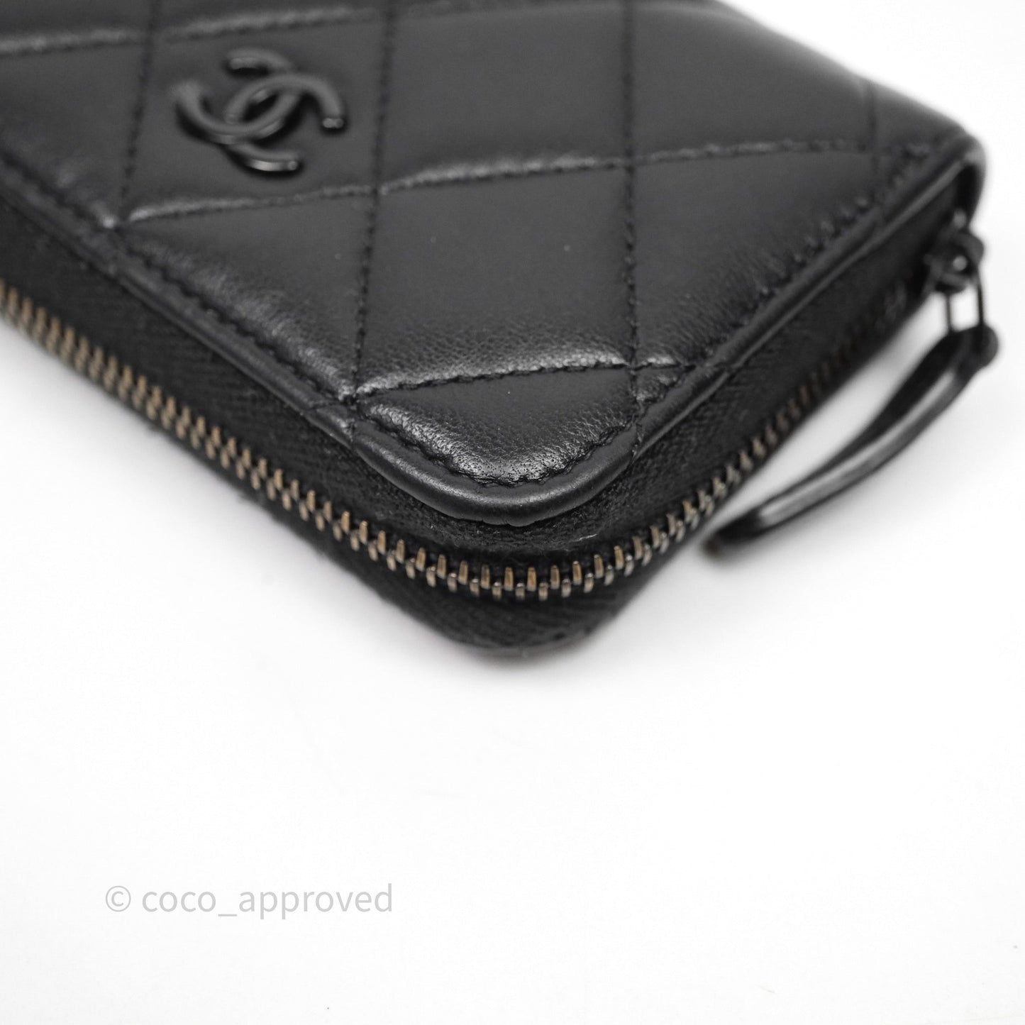 Chanel Quilted Zip Card Holder Lambskin So Black