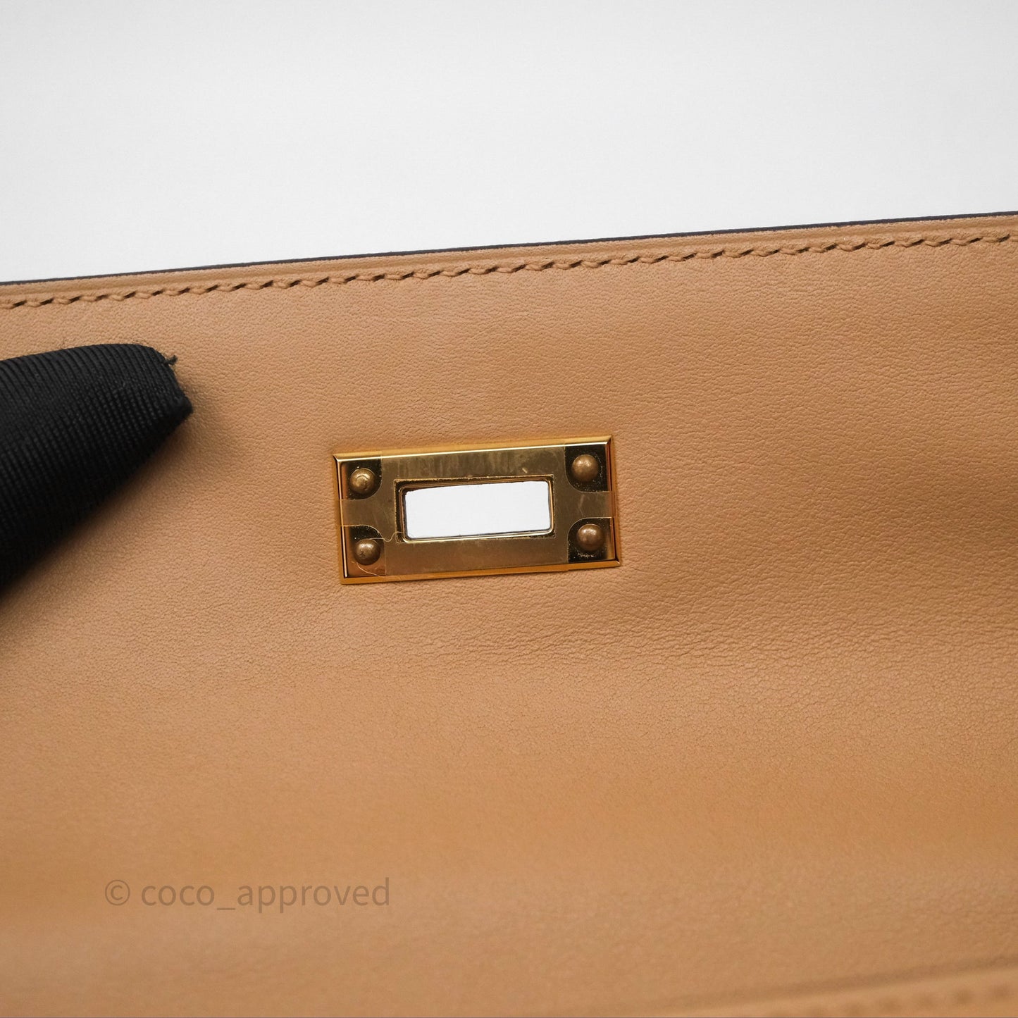 Hermes Kelly Pochette Veau Swift Chai 0M Gold Hardware
