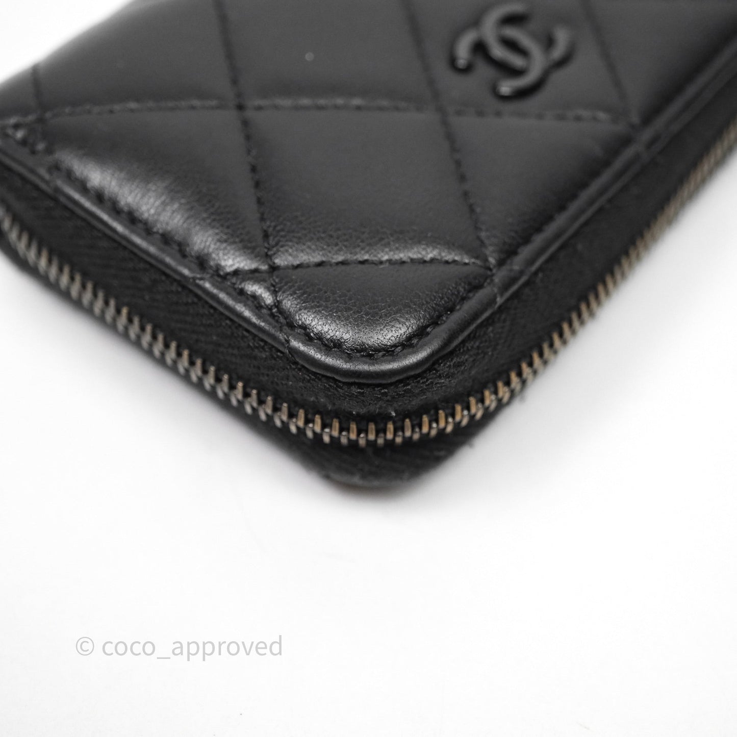 Chanel Quilted Zip Card Holder Lambskin So Black