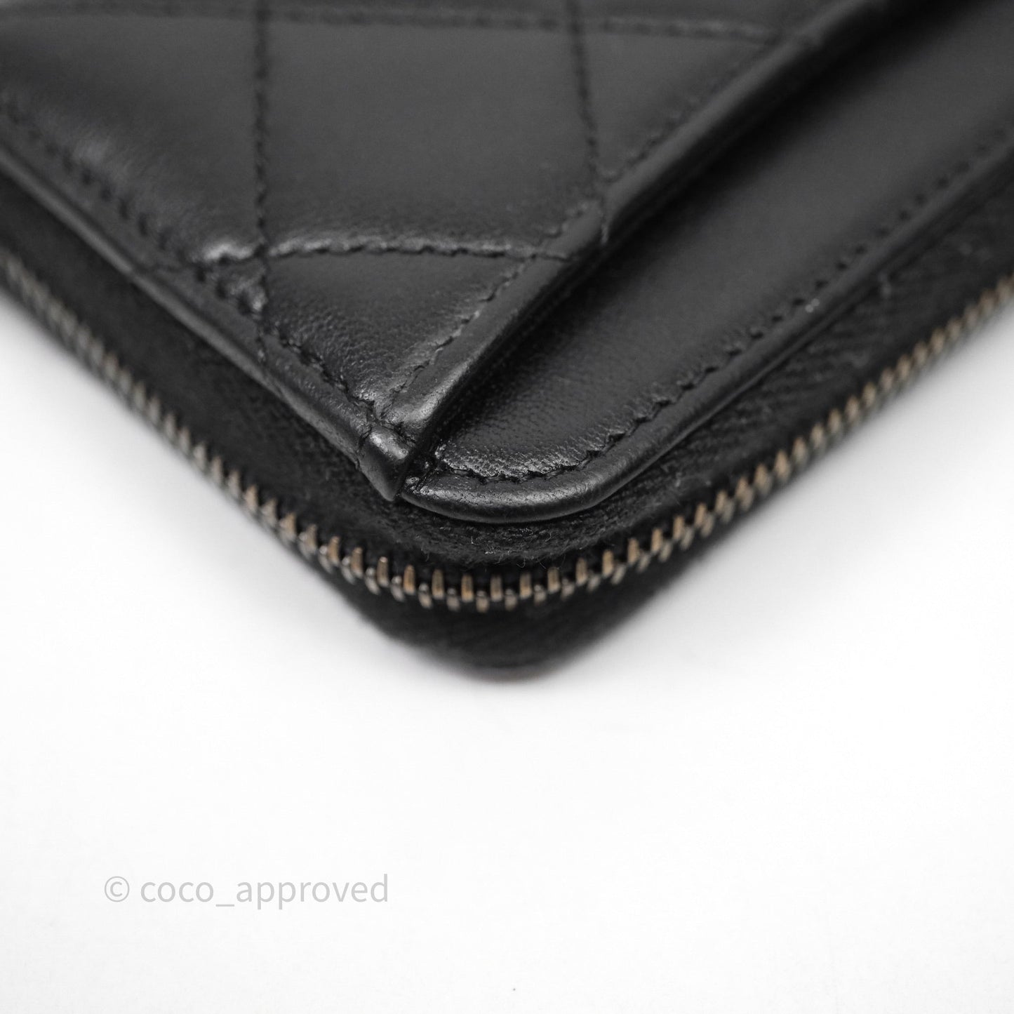 Chanel Quilted Zip Card Holder Lambskin So Black