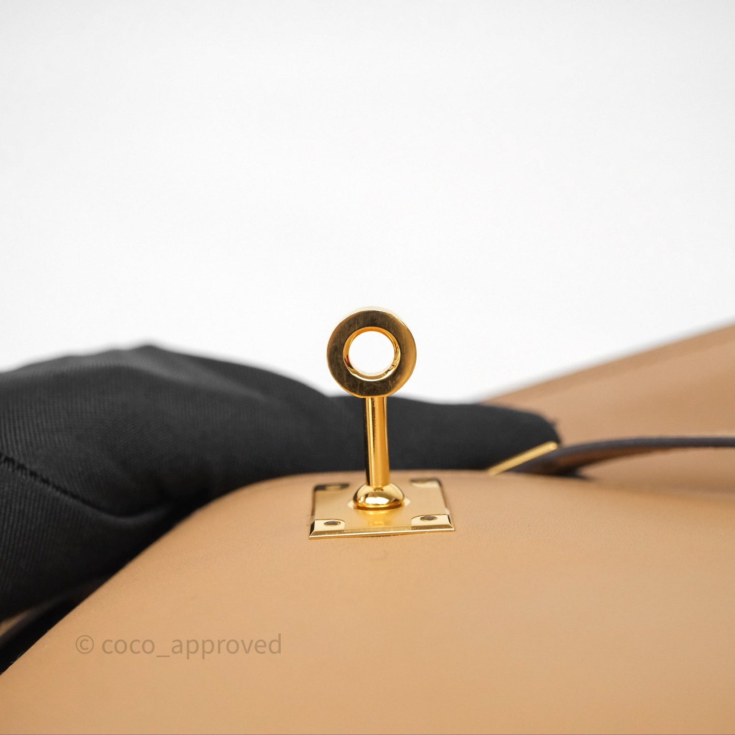 Hermes Kelly Pochette Veau Swift Chai 0M Gold Hardware