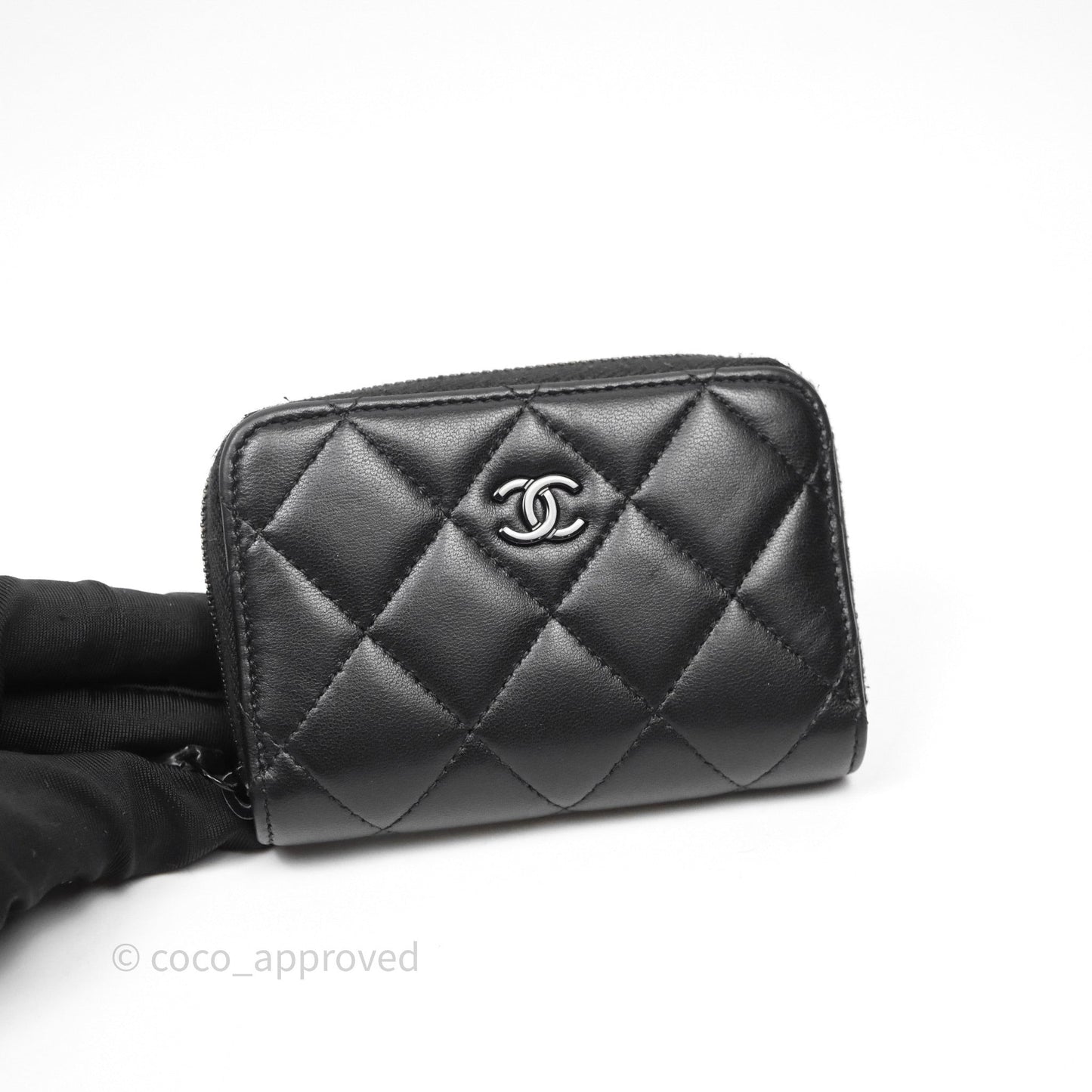 Chanel Quilted Zip Card Holder Lambskin So Black