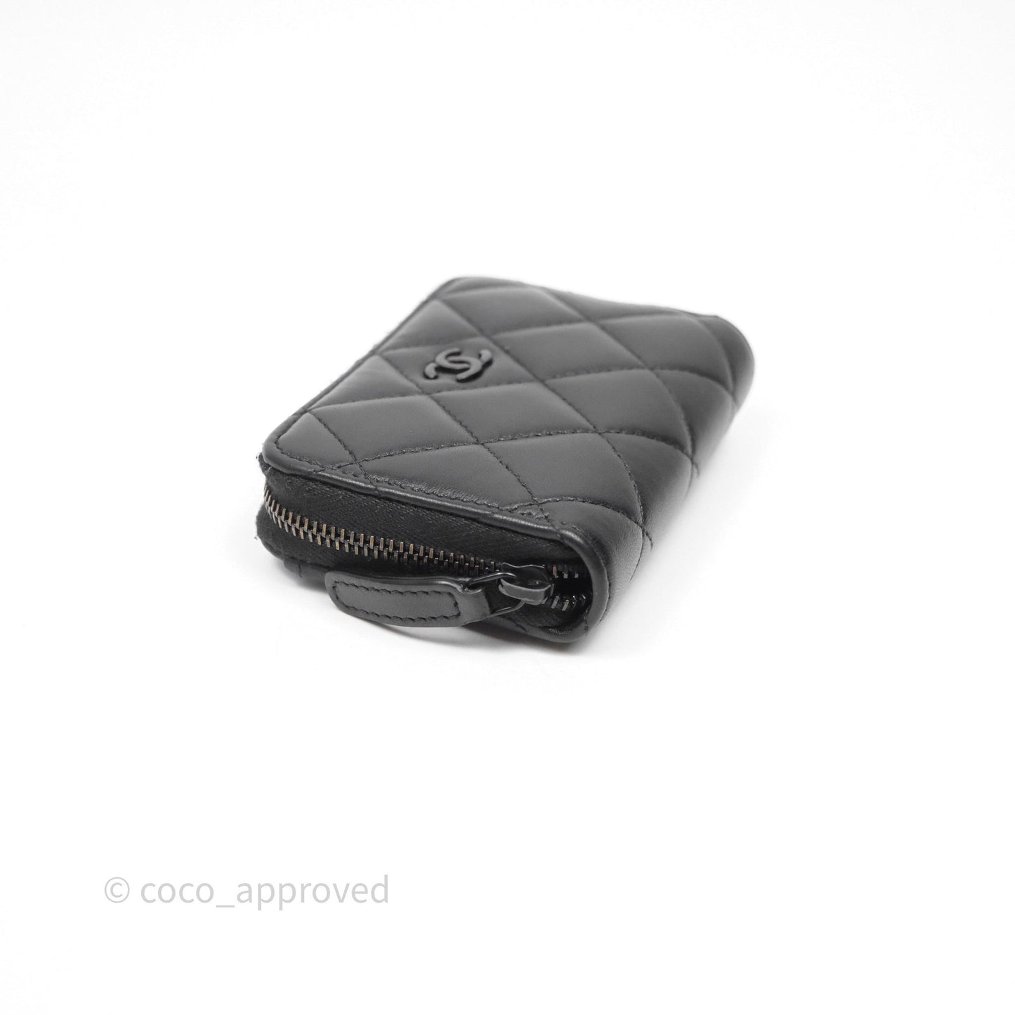 Chanel Quilted Zip Card Holder Lambskin So Black