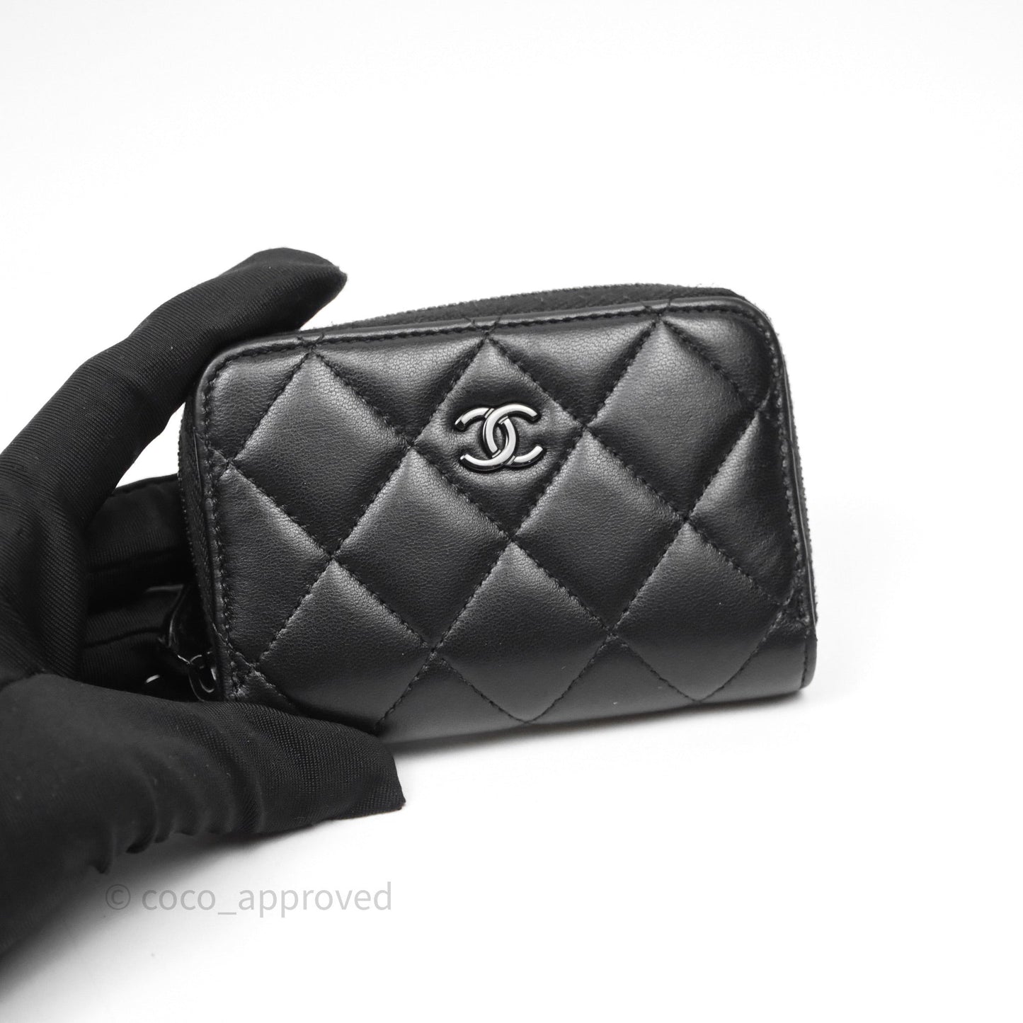 Chanel Quilted Zip Card Holder Lambskin So Black