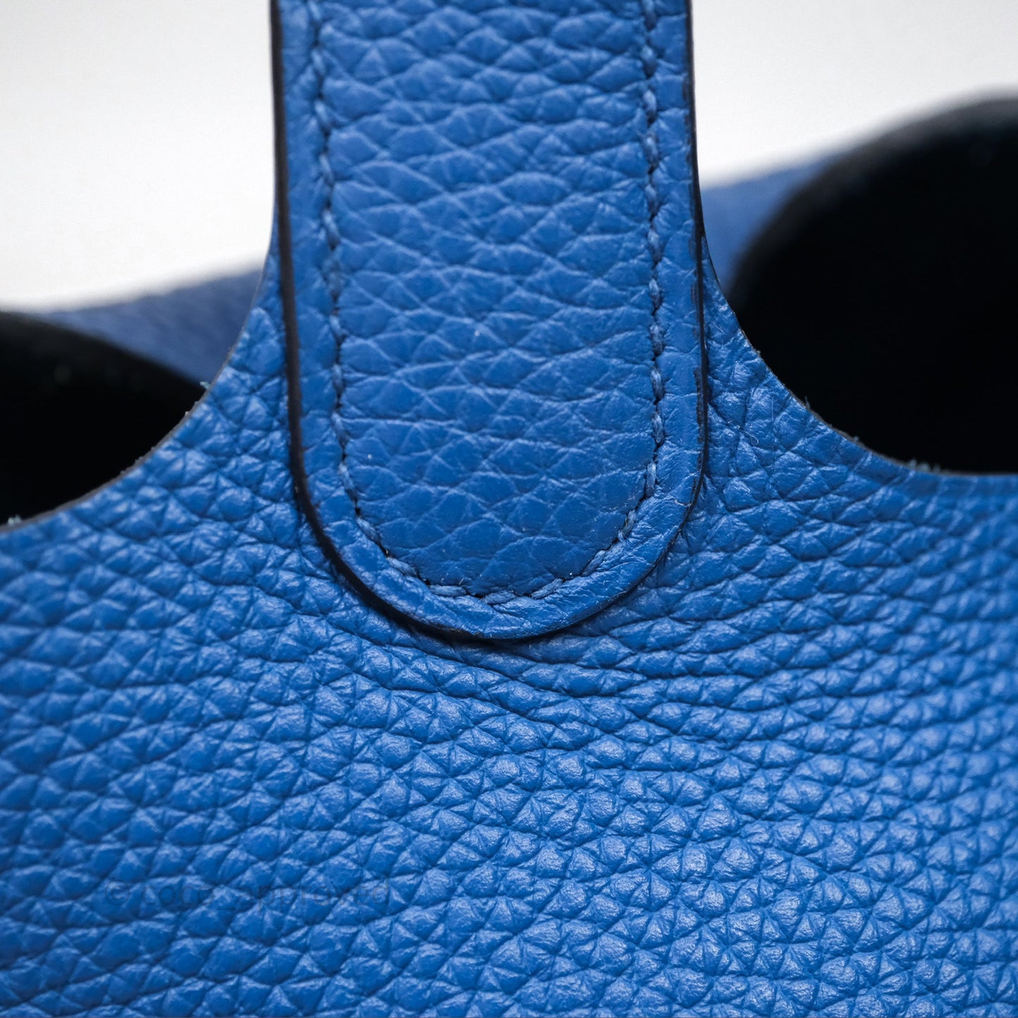Hermès Picotin Lock 18 Taurillon Maurice 71 Bleu France Gold Hardware