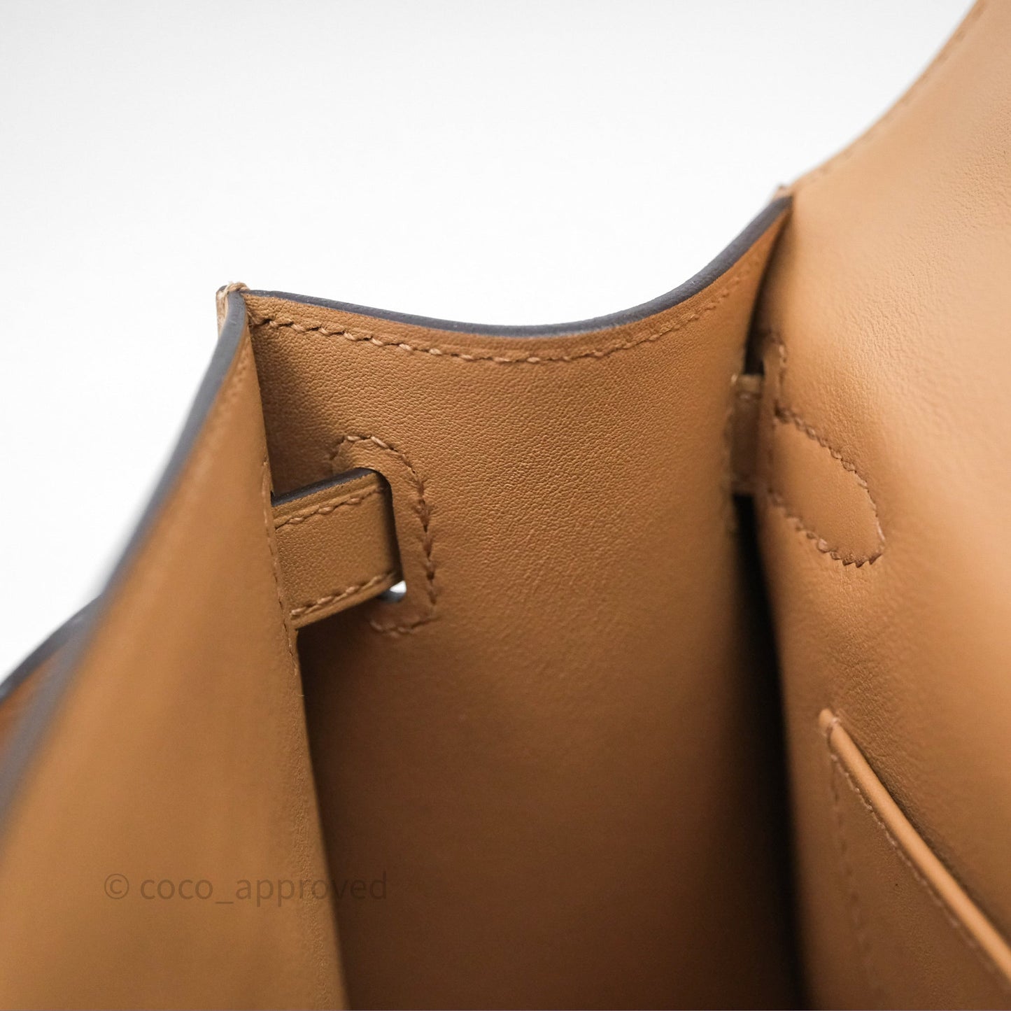 Hermes Kelly Pochette Veau Swift Chai 0M Gold Hardware