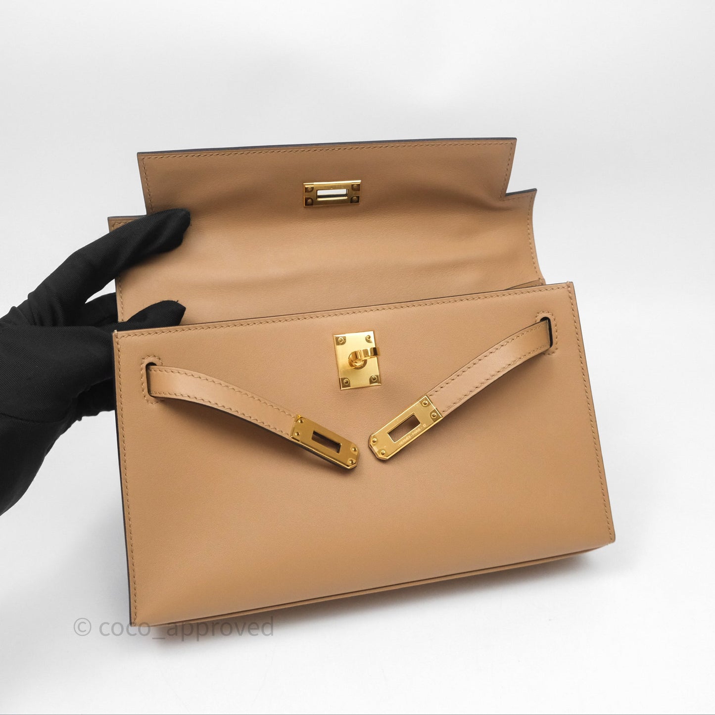 Hermes Kelly Pochette Veau Swift Chai 0M Gold Hardware