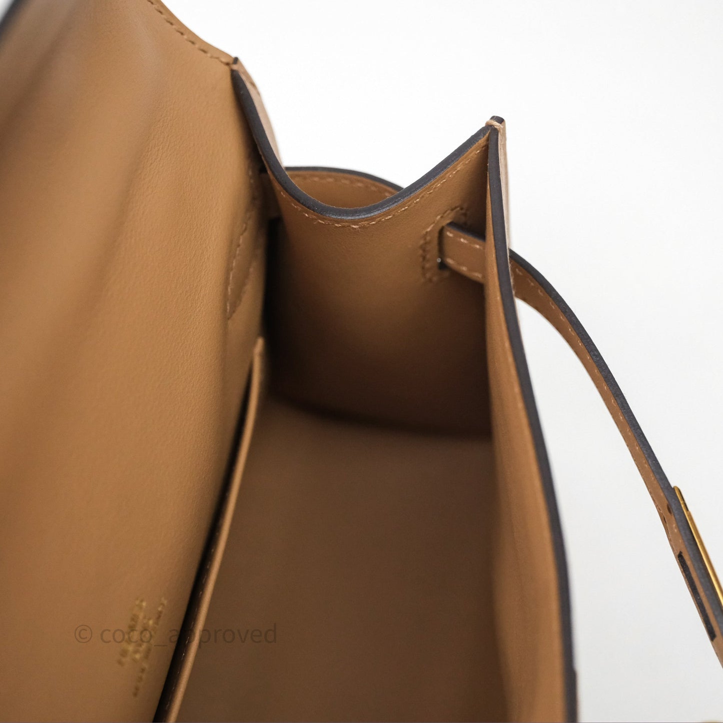 Hermes Kelly Pochette Veau Swift Chai 0M Gold Hardware