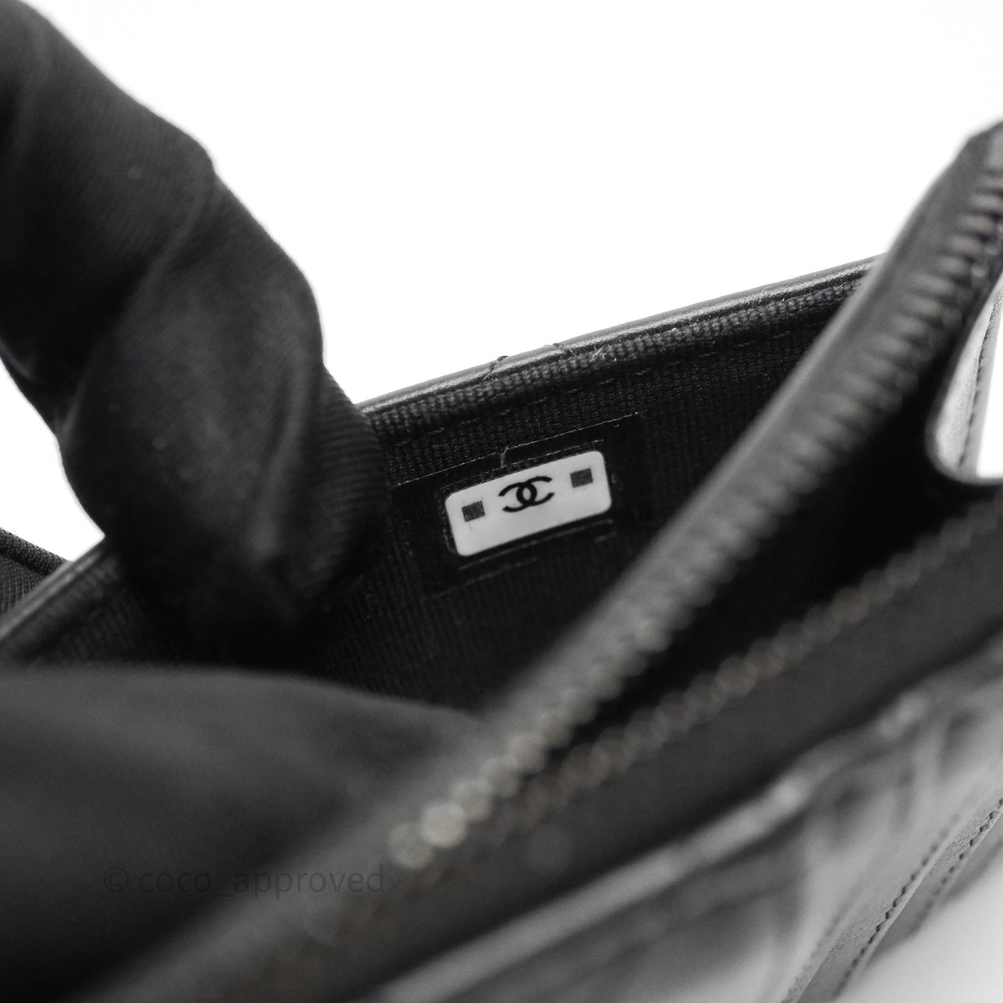 Chanel Quilted Zip Card Holder So Black Lambskin
