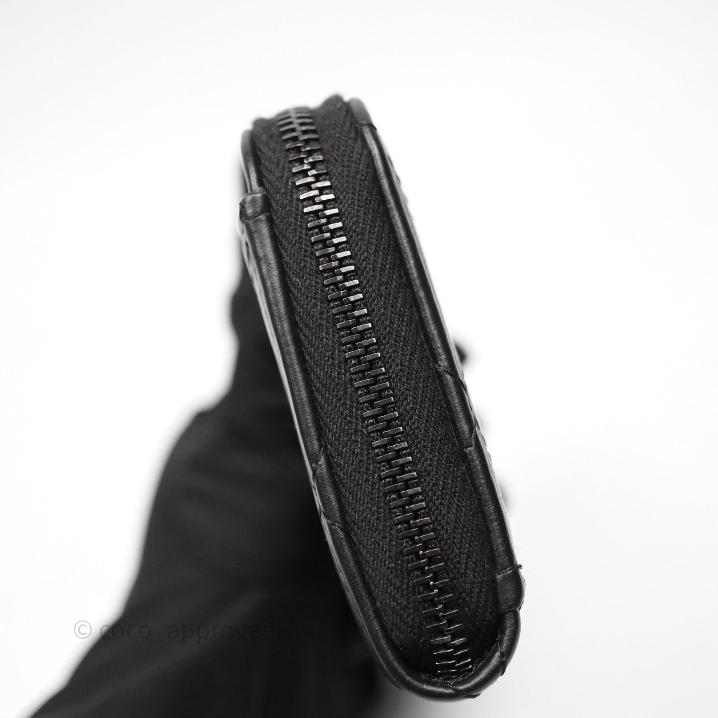 Chanel Quilted Zip Card Holder So Black Lambskin