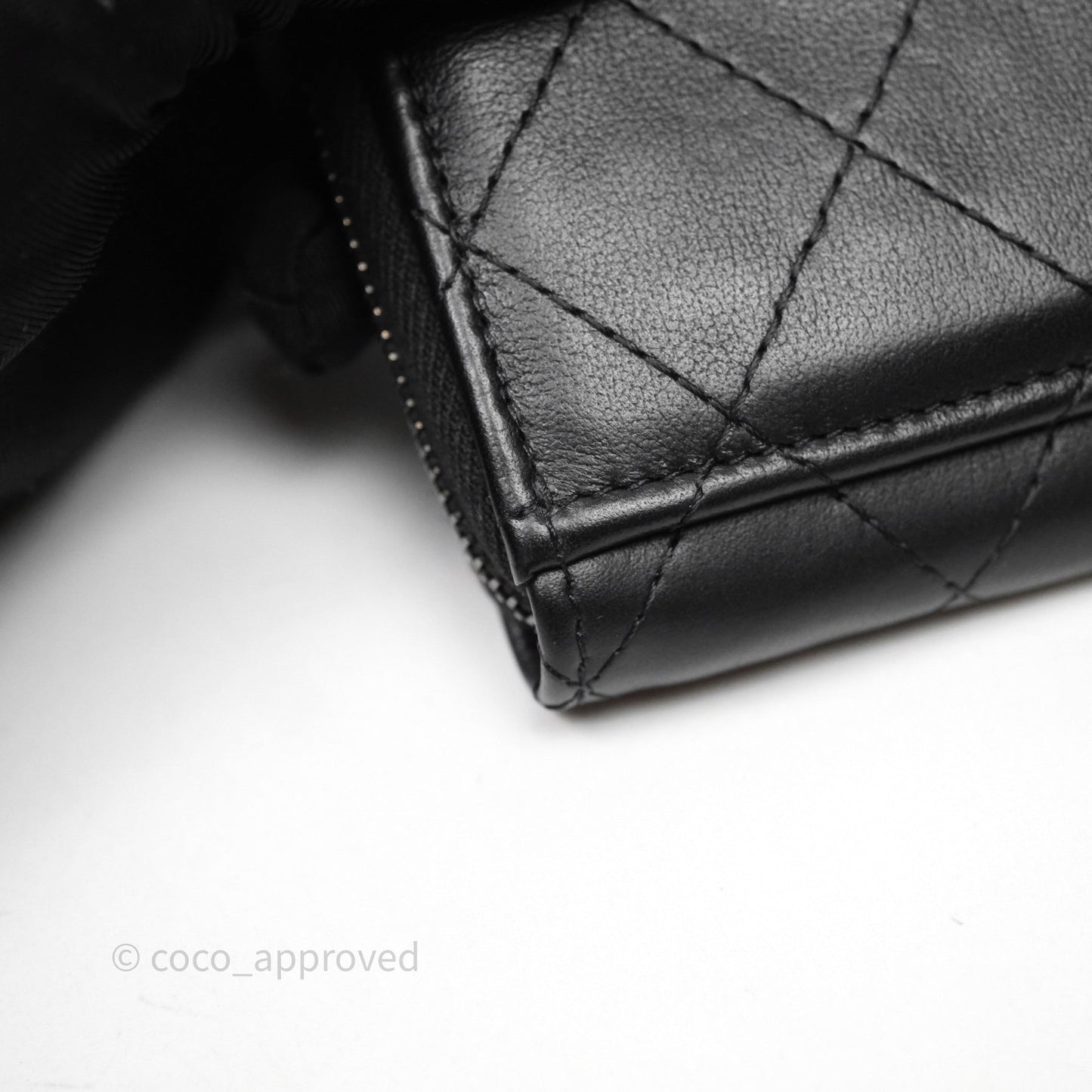 Chanel Quilted Zip Card Holder So Black Lambskin