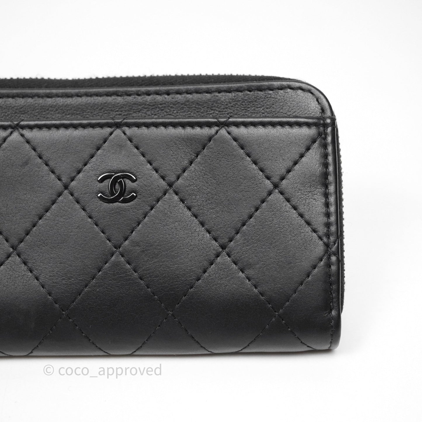 Chanel Quilted Zip Card Holder So Black Lambskin