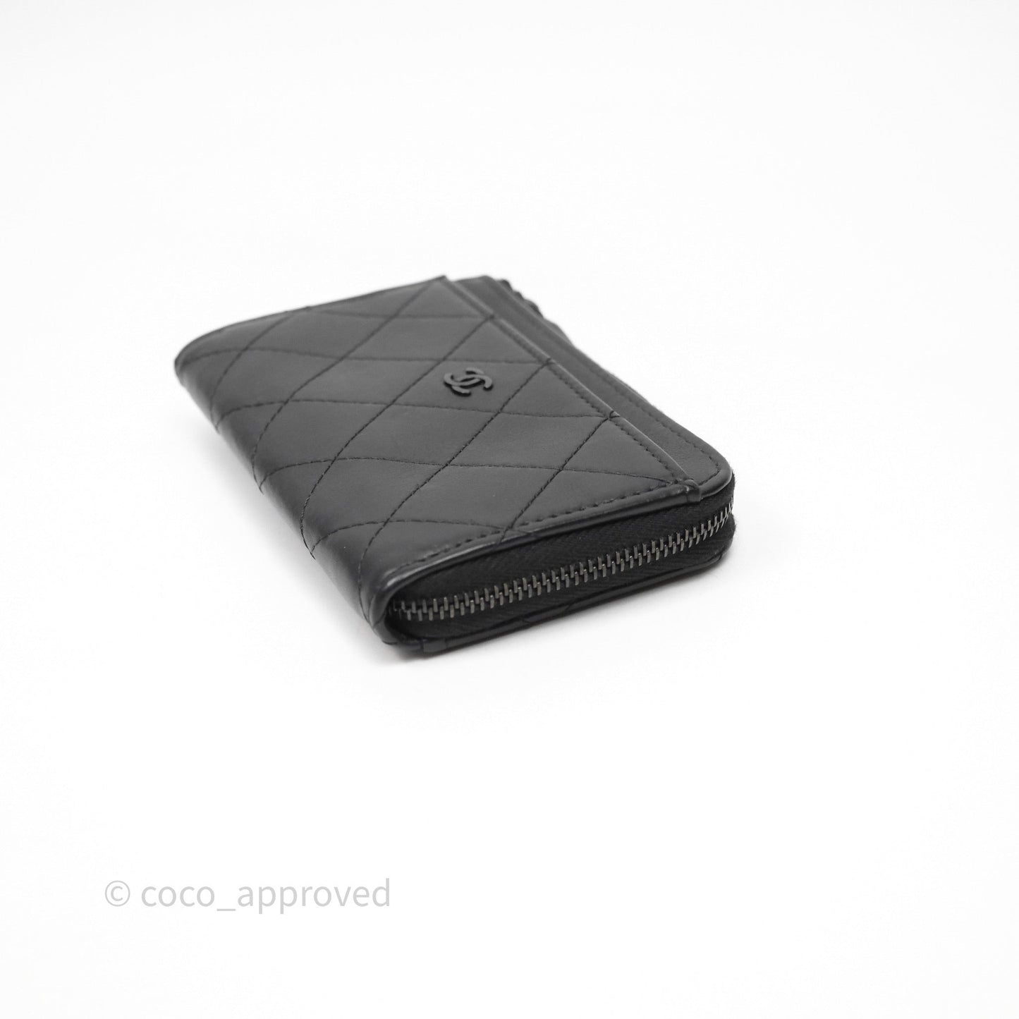 Chanel Quilted Zip Card Holder So Black Lambskin