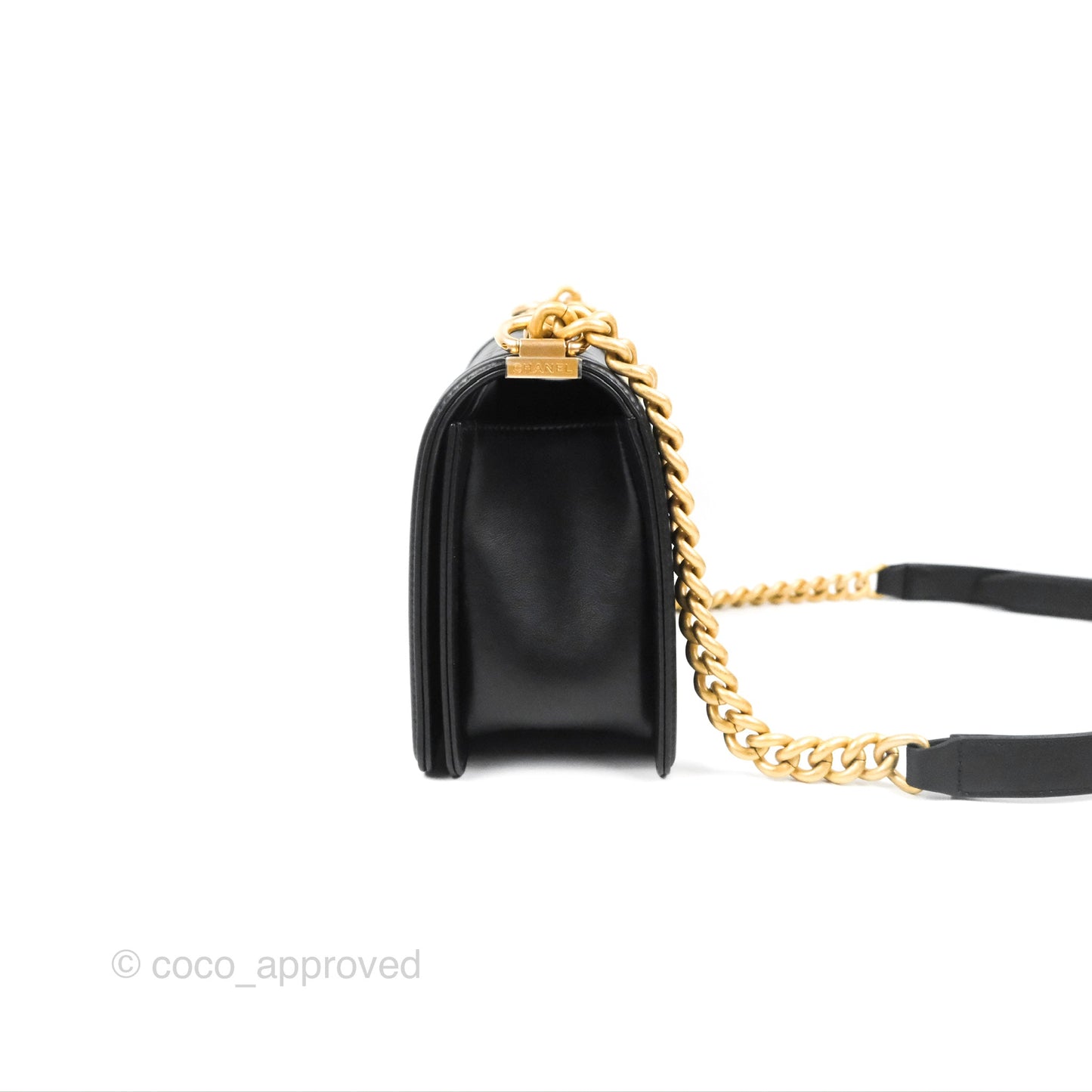 Chanel Quilted Medium Boy Black Calfskin Aged Gold Hardware
