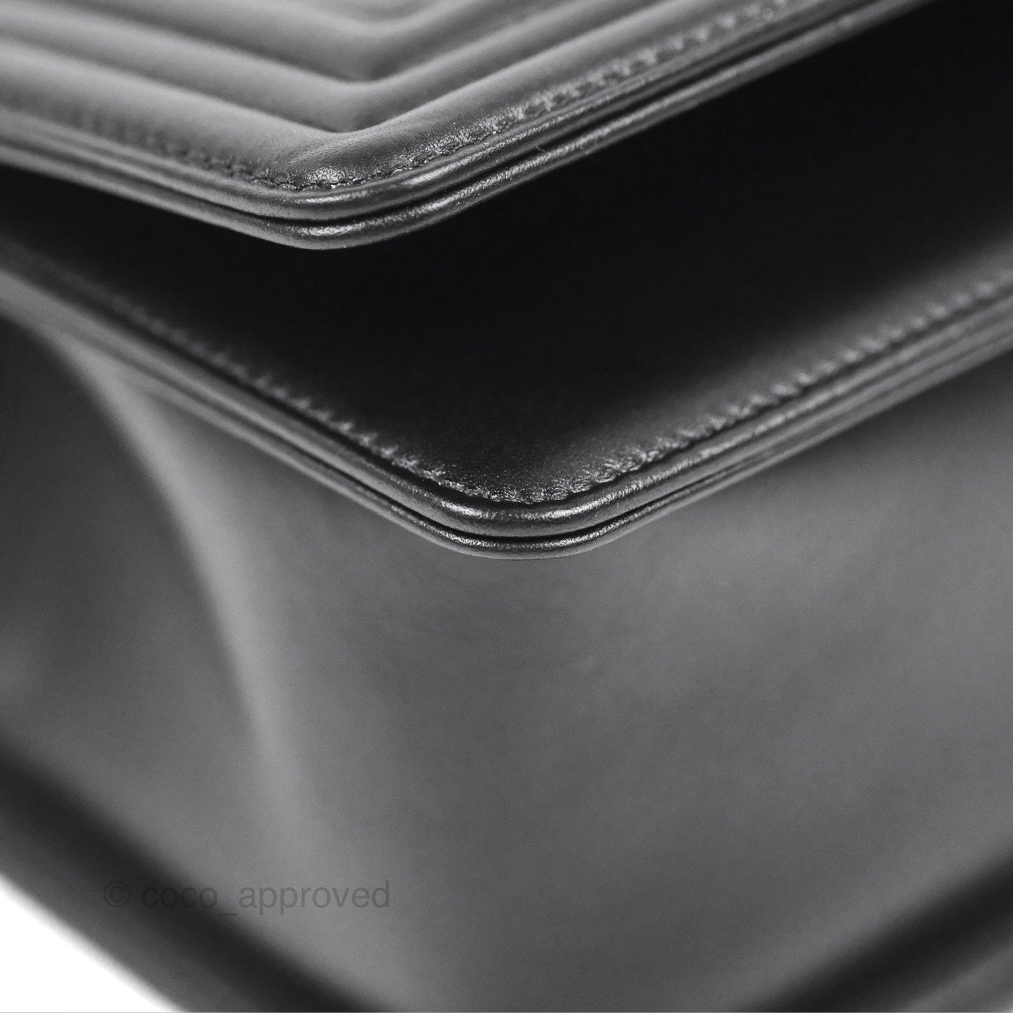 Chanel Quilted Medium Boy Black Calfskin Aged Gold Hardware