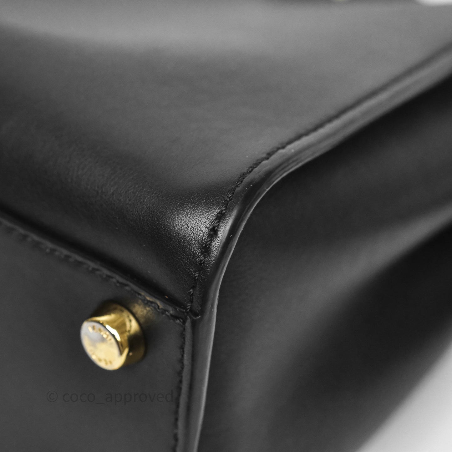 Fendi Peekaboo Essentially Bag in Black Calfskin