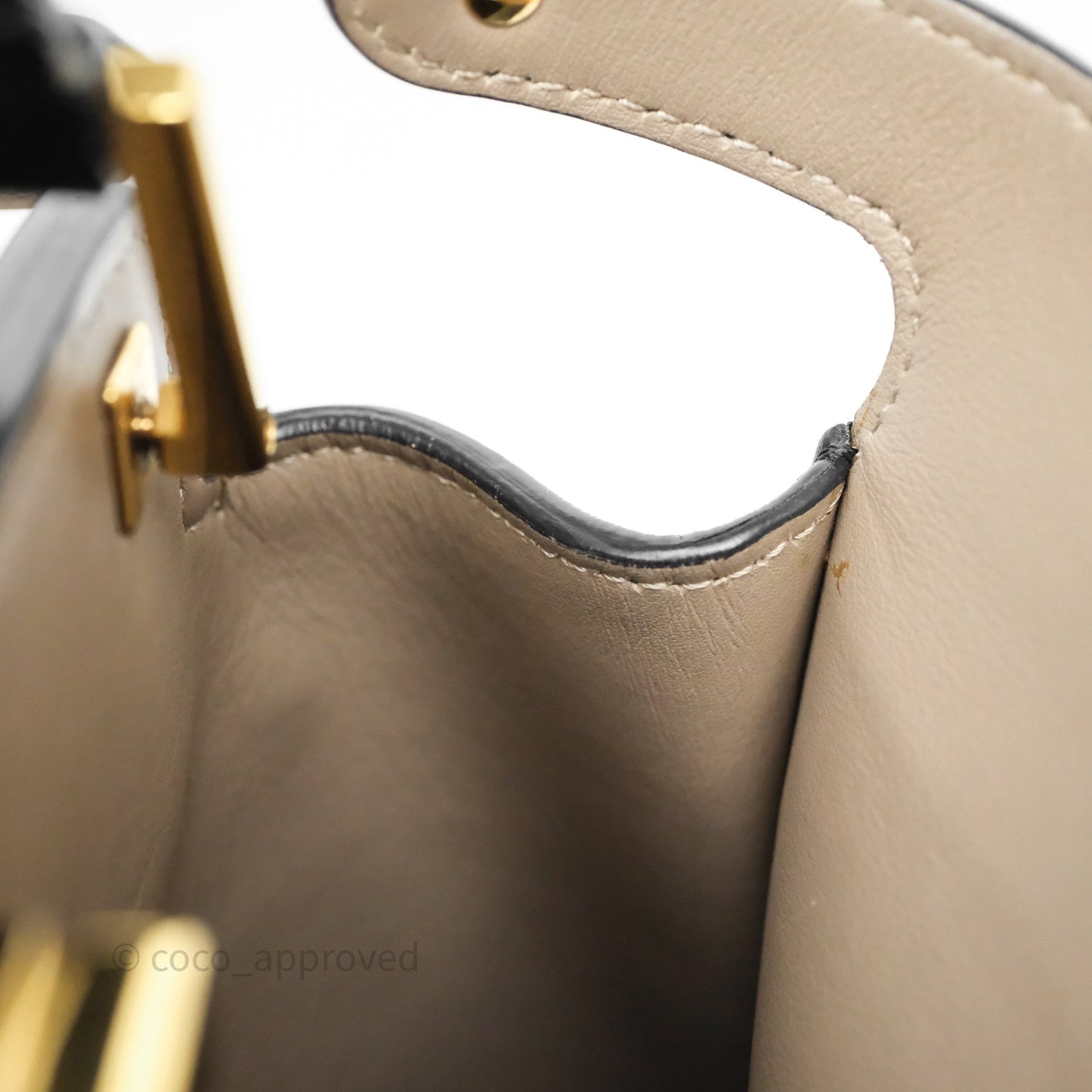Fendi Peekaboo Essentially Bag in Black Calfskin